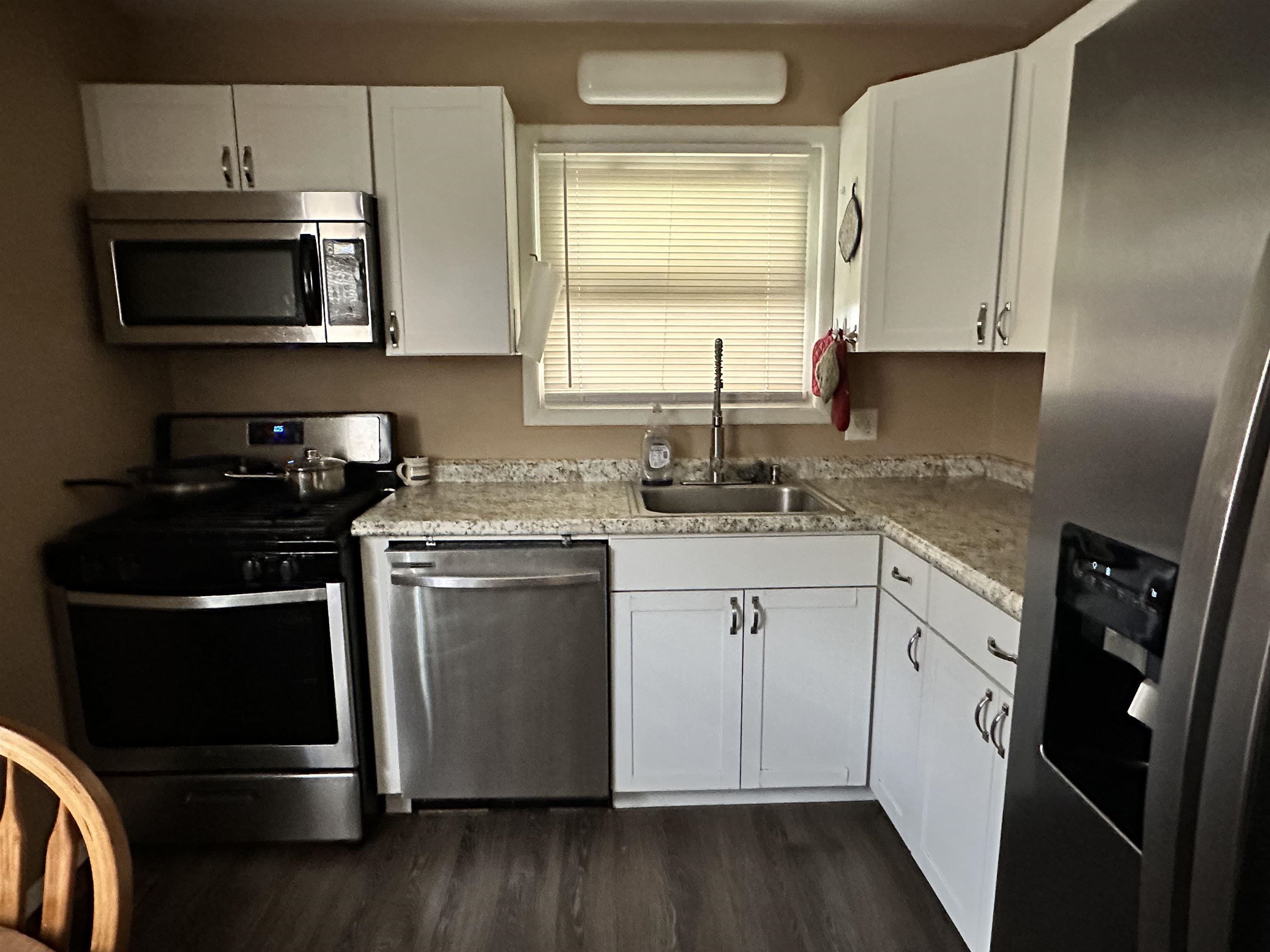 170 Tennyson Drive, Owensboro, Kentucky 42301, 3 Bedrooms Bedrooms, ,1 BathroomBathrooms,Single Family Residence,For Sale,Tennyson Drive,91329