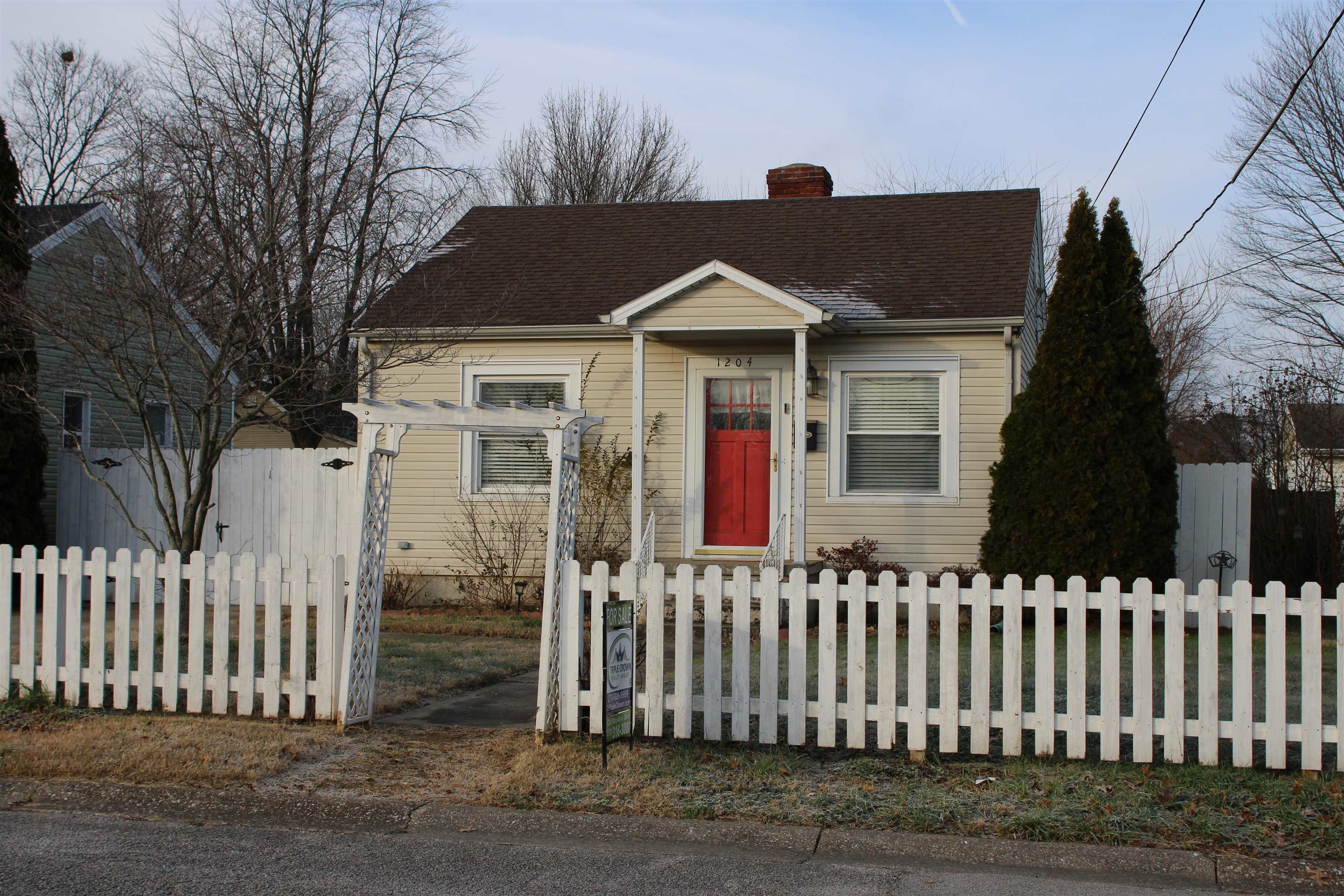 1204 Parkview Drive, Owensboro, Kentucky 42301, 2 Bedrooms Bedrooms, ,1 BathroomBathrooms,Single Family Residence,For Sale,Parkview Drive,91330