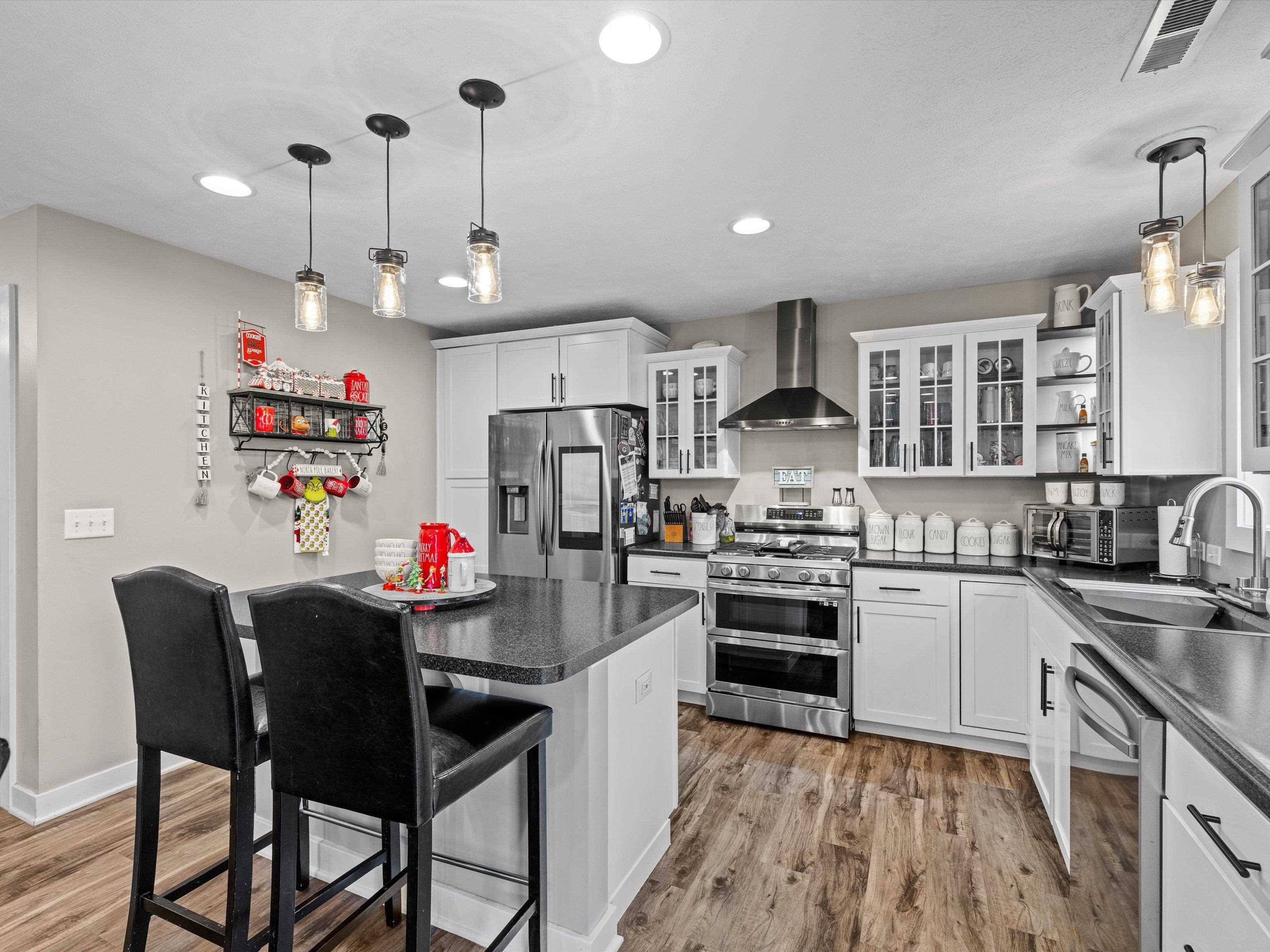 5543 Skyline Dr, Owensboro, Kentucky 42301, 4 Bedrooms Bedrooms, ,2 BathroomsBathrooms,Single Family Residence,For Sale,Skyline Dr,91334