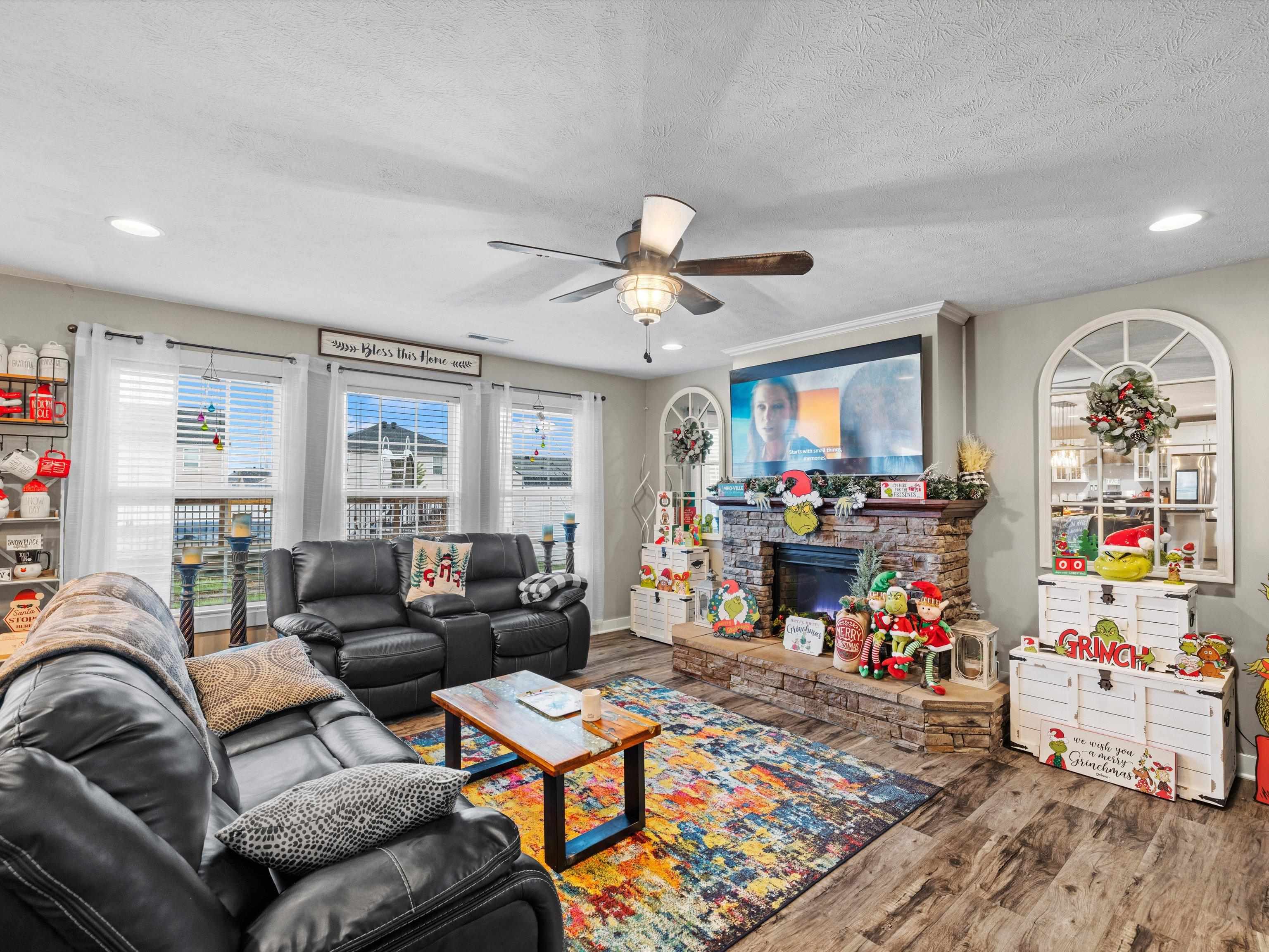 5543 Skyline Dr, Owensboro, Kentucky 42301, 4 Bedrooms Bedrooms, ,2 BathroomsBathrooms,Single Family Residence,For Sale,Skyline Dr,91334