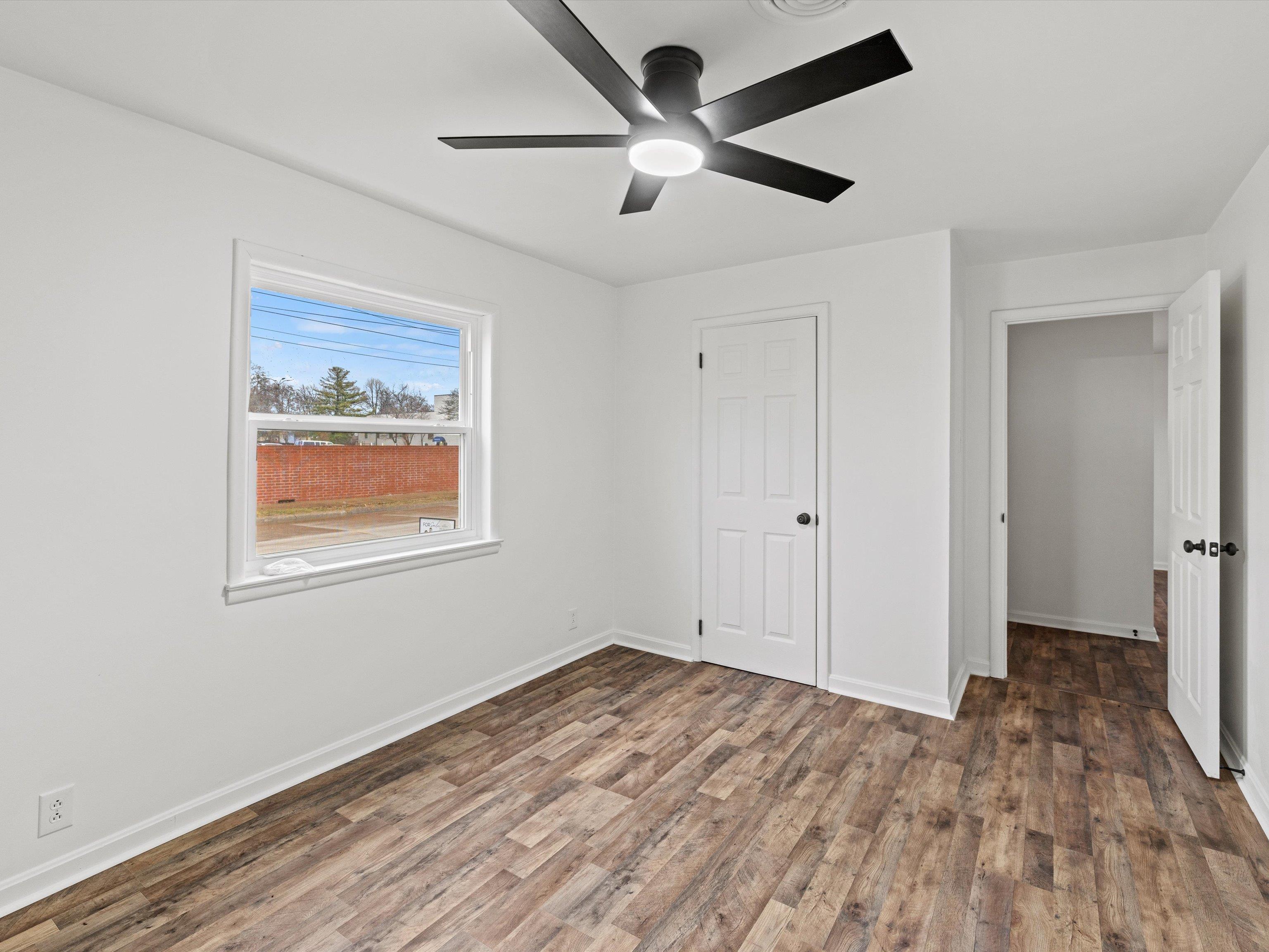 816 W 12th Street, Owensboro, Kentucky 42301, 3 Bedrooms Bedrooms, ,1 BathroomBathrooms,Single Family Residence,For Sale,W 12th Street,91338