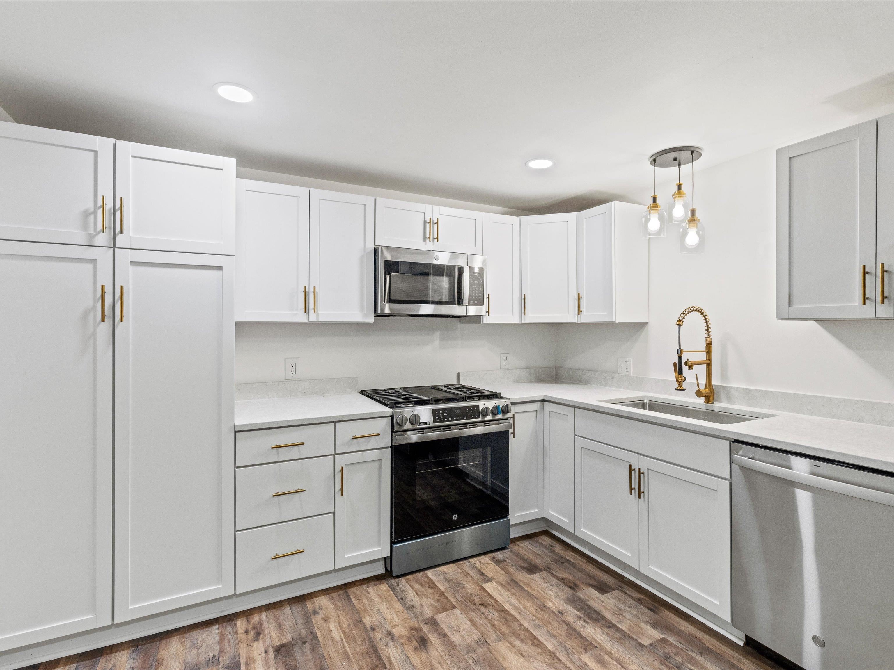 816 W 12th Street, Owensboro, Kentucky 42301, 3 Bedrooms Bedrooms, ,1 BathroomBathrooms,Single Family Residence,For Sale,W 12th Street,91338