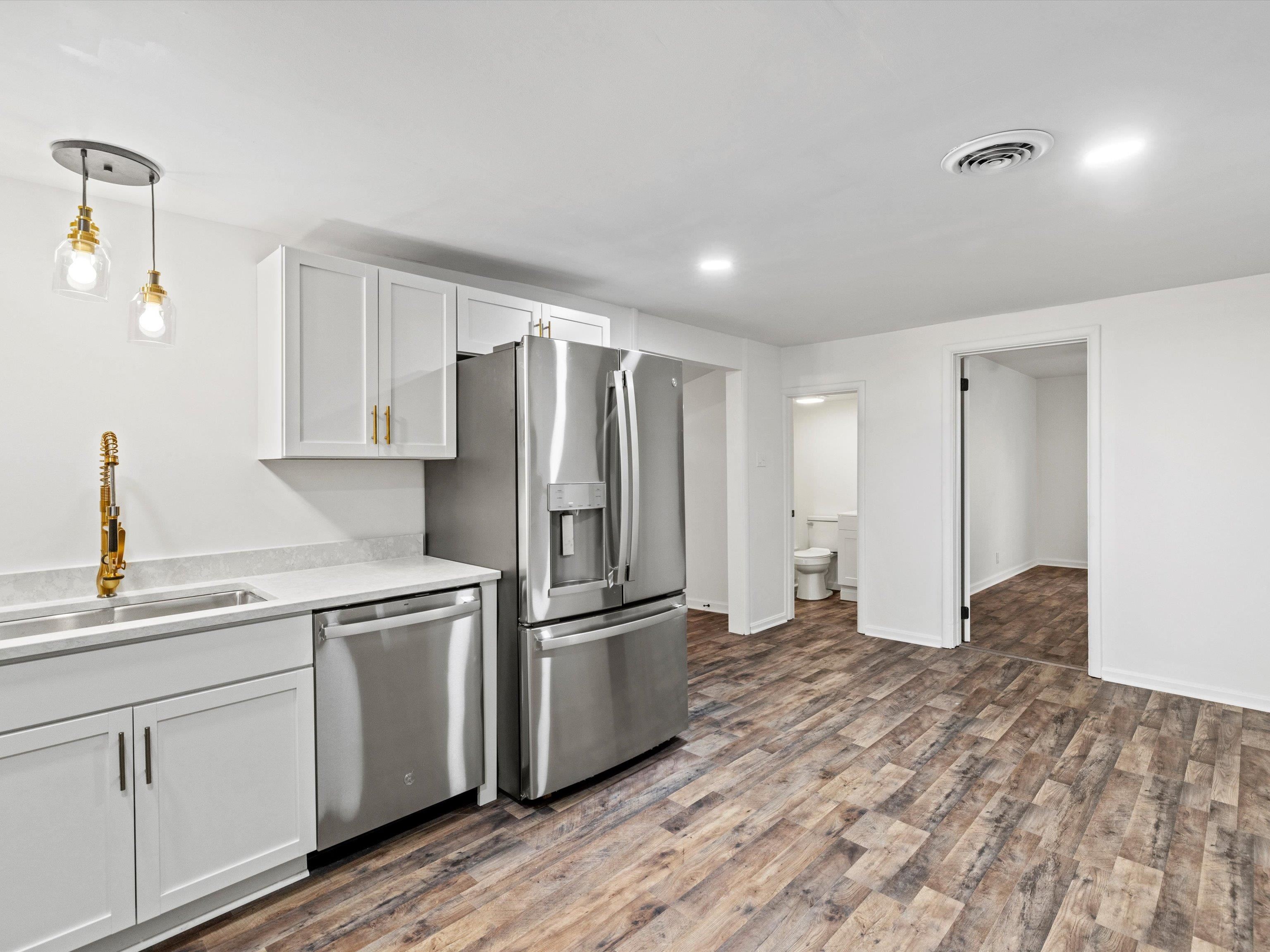 816 W 12th Street, Owensboro, Kentucky 42301, 3 Bedrooms Bedrooms, ,1 BathroomBathrooms,Single Family Residence,For Sale,W 12th Street,91338