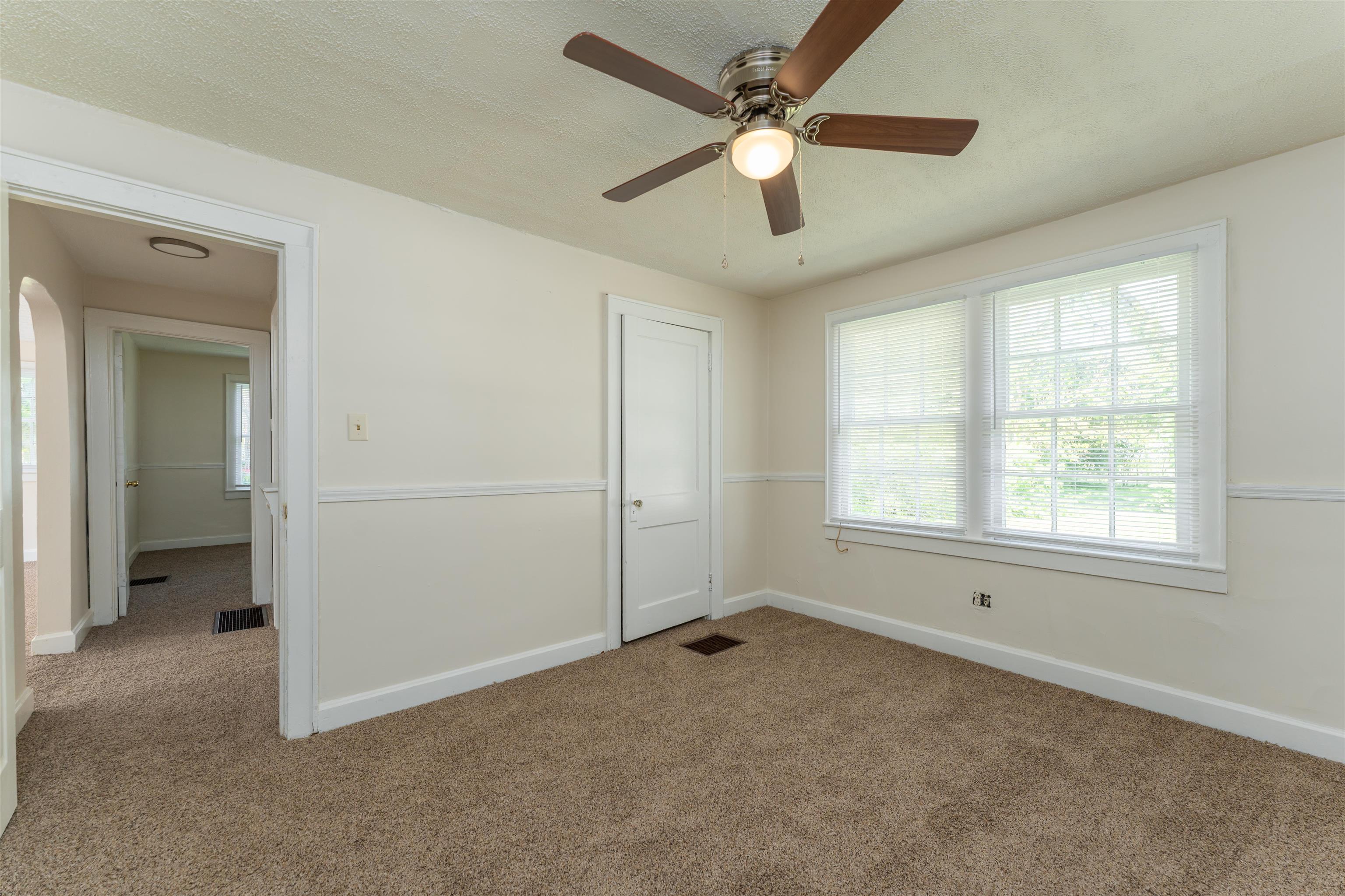 2507 Veach Road, Owensboro, Kentucky 42303, 2 Bedrooms Bedrooms, ,1 BathroomBathrooms,Single Family Residence,For Sale,Veach Road,91339