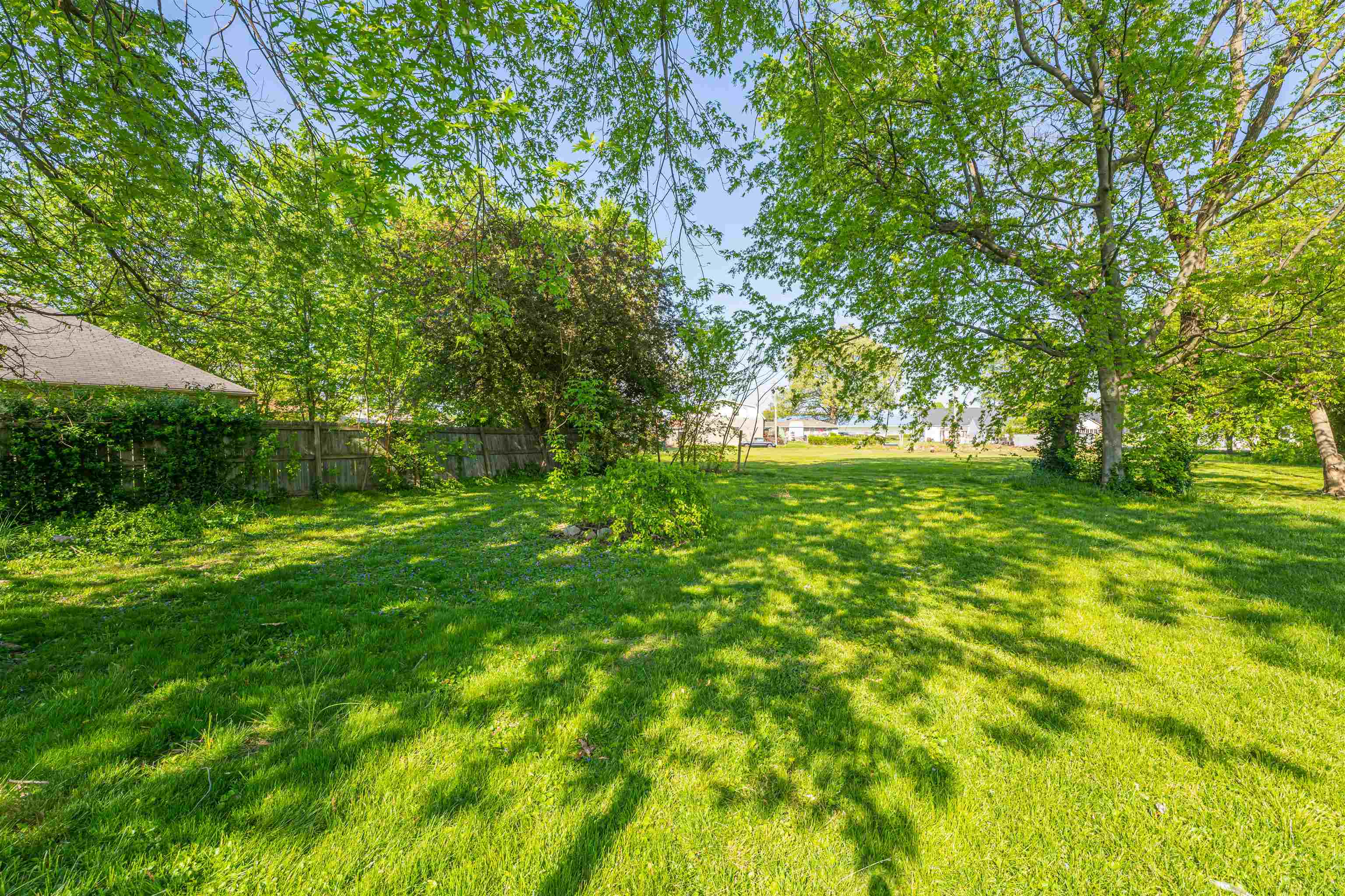 2507 Veach Road, Owensboro, Kentucky 42303, 2 Bedrooms Bedrooms, ,1 BathroomBathrooms,Single Family Residence,For Sale,Veach Road,91339