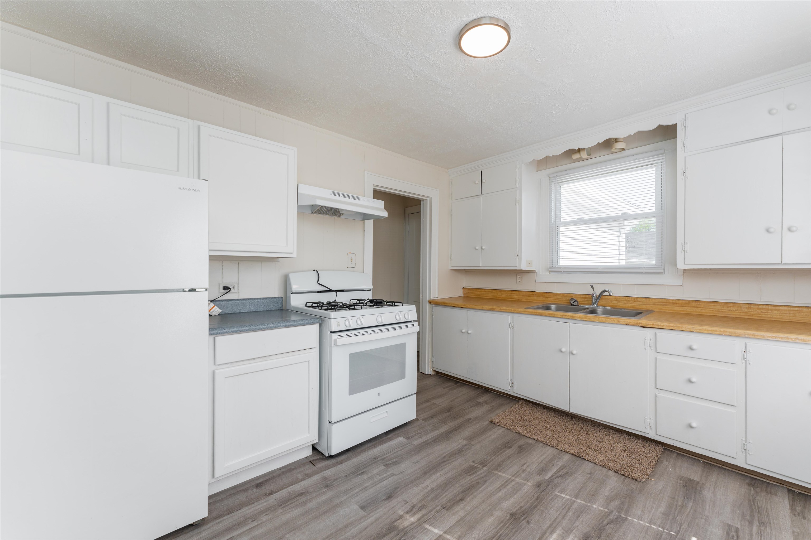 2507 Veach Road, Owensboro, Kentucky 42303, 2 Bedrooms Bedrooms, ,1 BathroomBathrooms,Single Family Residence,For Sale,Veach Road,91339