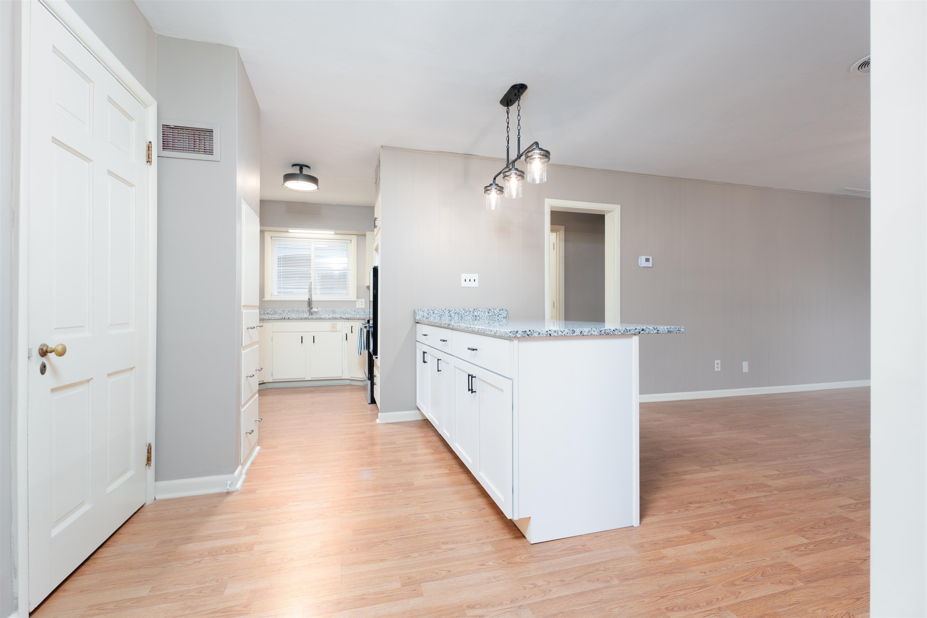 1927 Lexington Ave, Owensboro, Kentucky 42301, 4 Bedrooms Bedrooms, ,2 BathroomsBathrooms,Single Family Residence,For Sale,Lexington Ave,91342
