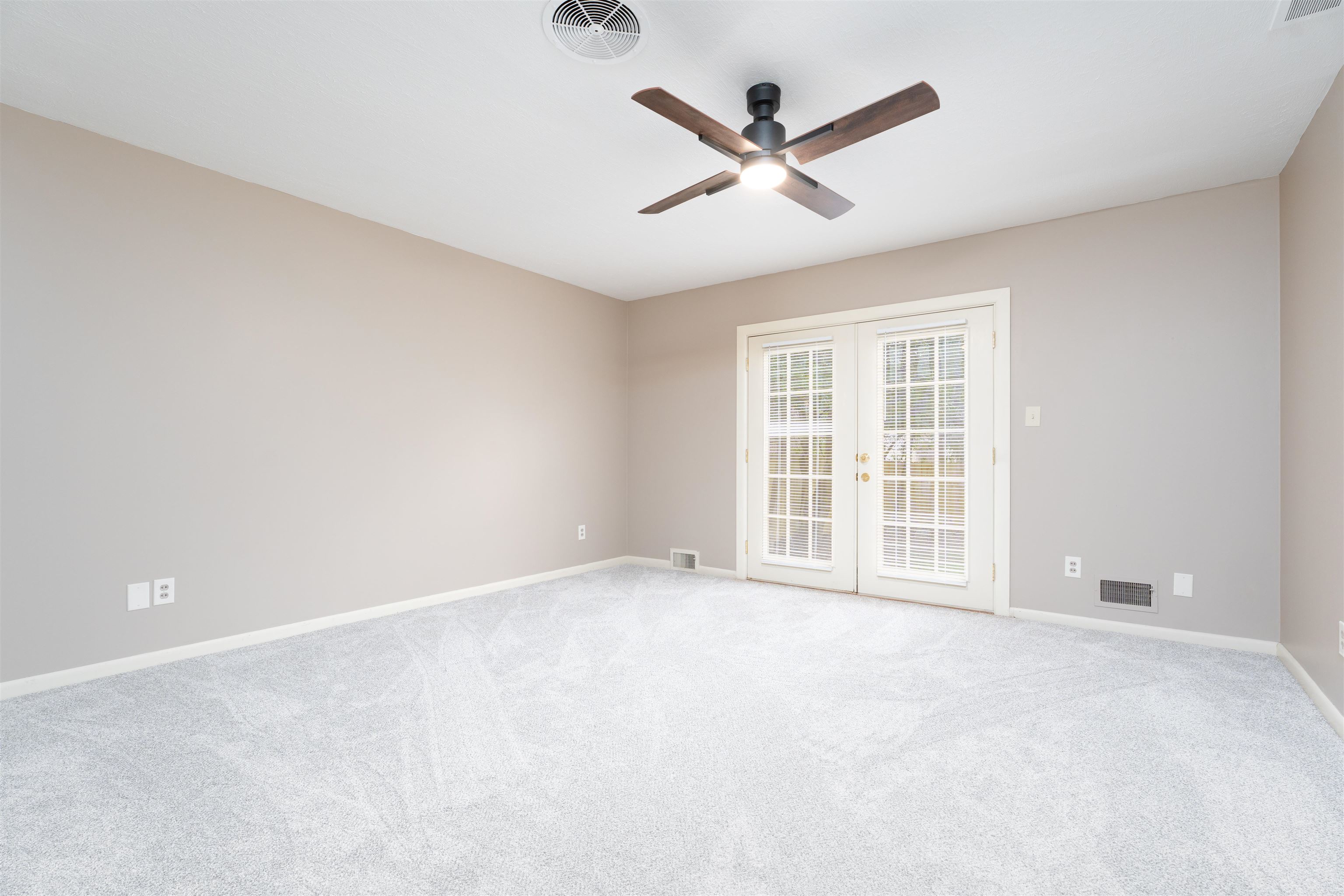 1927 Lexington Ave, Owensboro, Kentucky 42301, 4 Bedrooms Bedrooms, ,2 BathroomsBathrooms,Single Family Residence,For Sale,Lexington Ave,91342