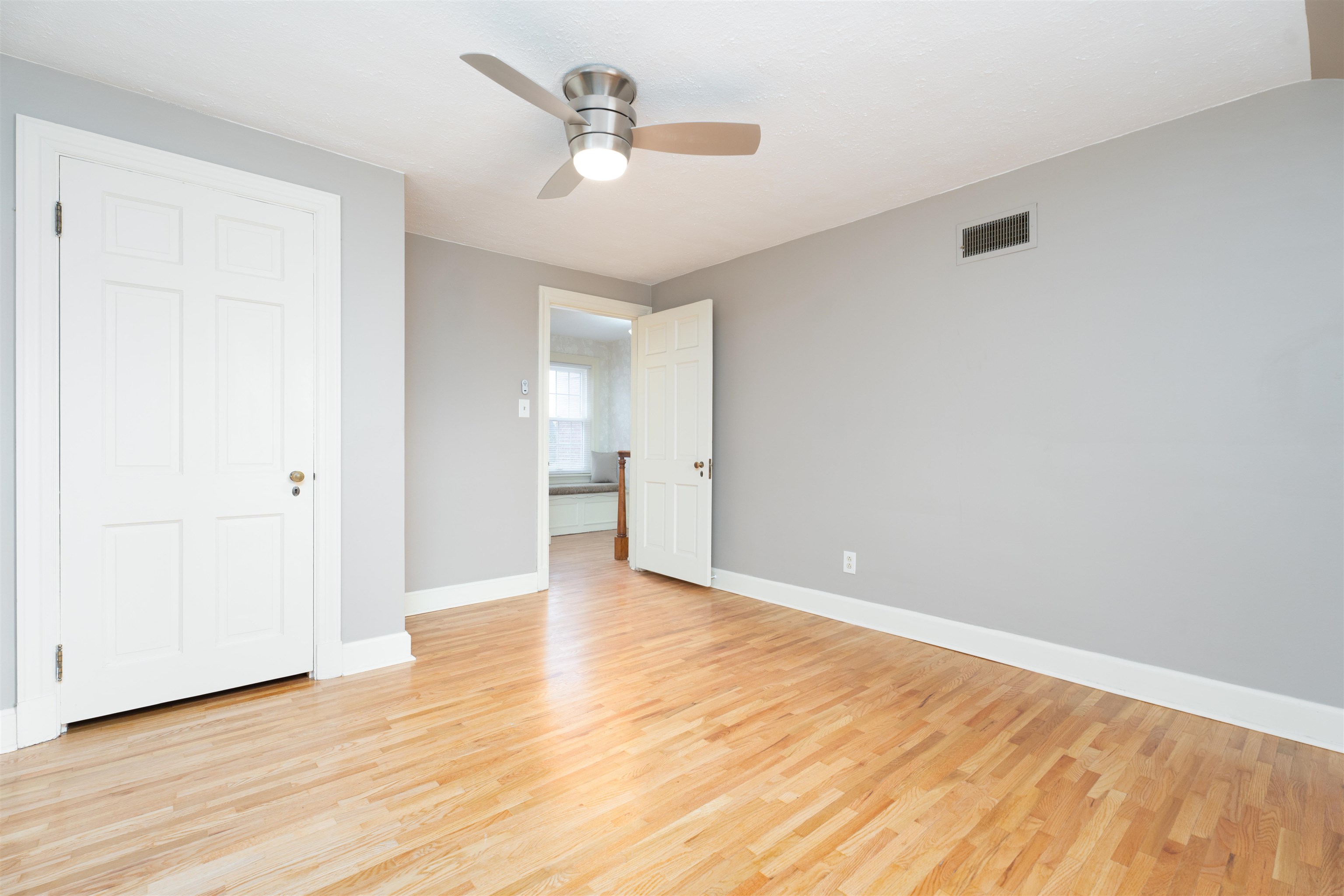 1927 Lexington Ave, Owensboro, Kentucky 42301, 4 Bedrooms Bedrooms, ,2 BathroomsBathrooms,Single Family Residence,For Sale,Lexington Ave,91342