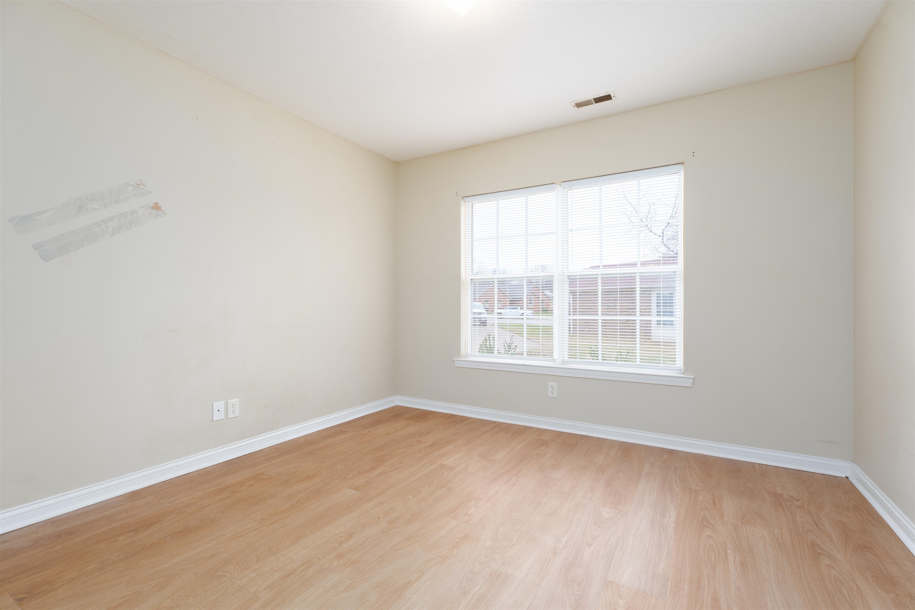 4161 Liberty Pt, Owensboro, Kentucky 42303, 3 Bedrooms Bedrooms, ,2 BathroomsBathrooms,Single Family Residence,For Sale,Liberty Pt,91344