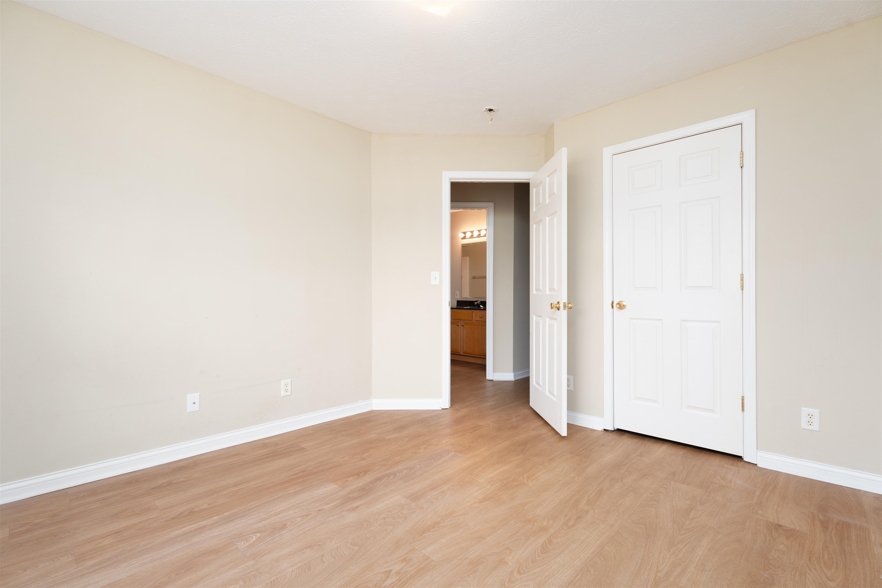 4161 Liberty Pt, Owensboro, Kentucky 42303, 3 Bedrooms Bedrooms, ,2 BathroomsBathrooms,Single Family Residence,For Sale,Liberty Pt,91344
