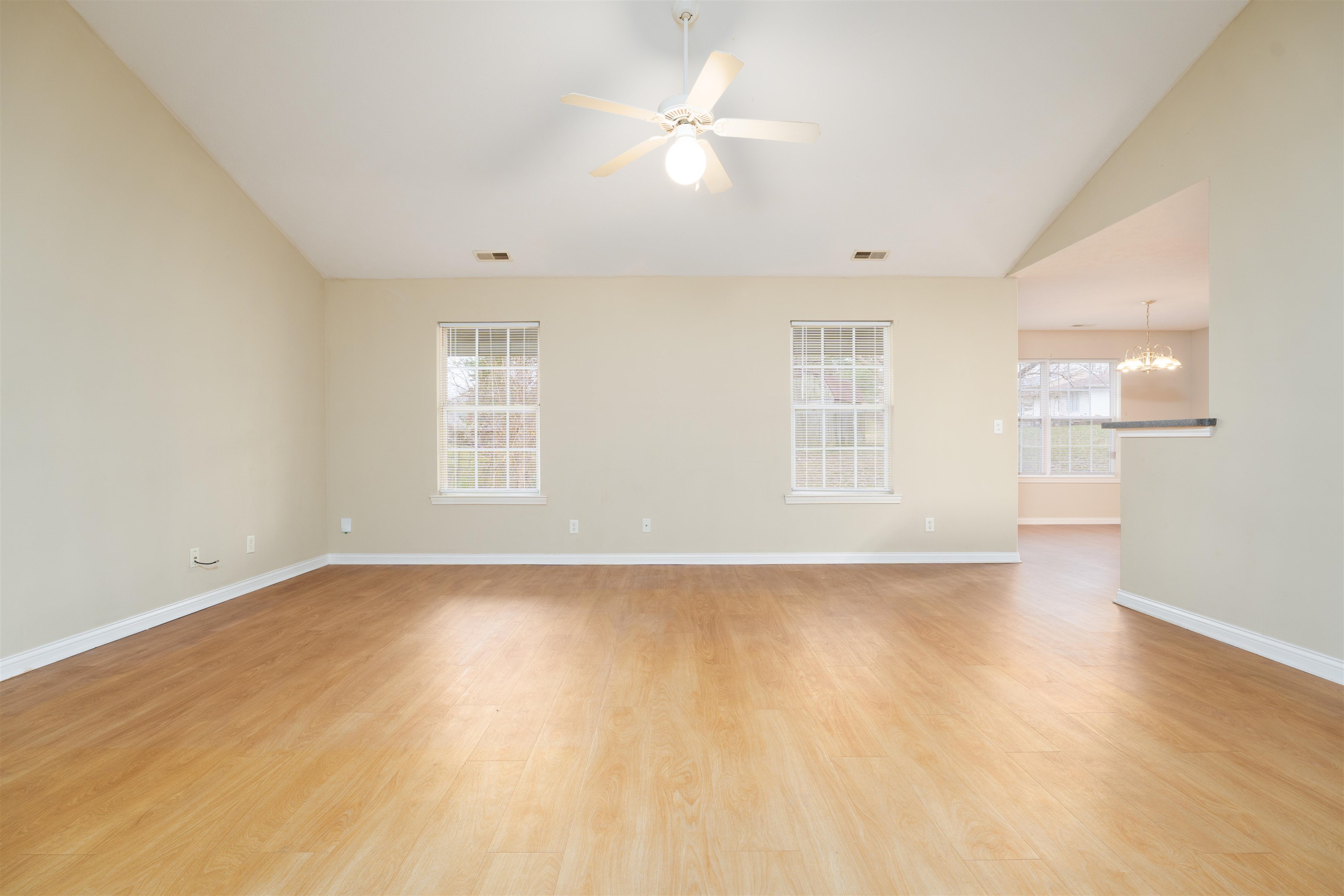 4161 Liberty Pt, Owensboro, Kentucky 42303, 3 Bedrooms Bedrooms, ,2 BathroomsBathrooms,Single Family Residence,For Sale,Liberty Pt,91344
