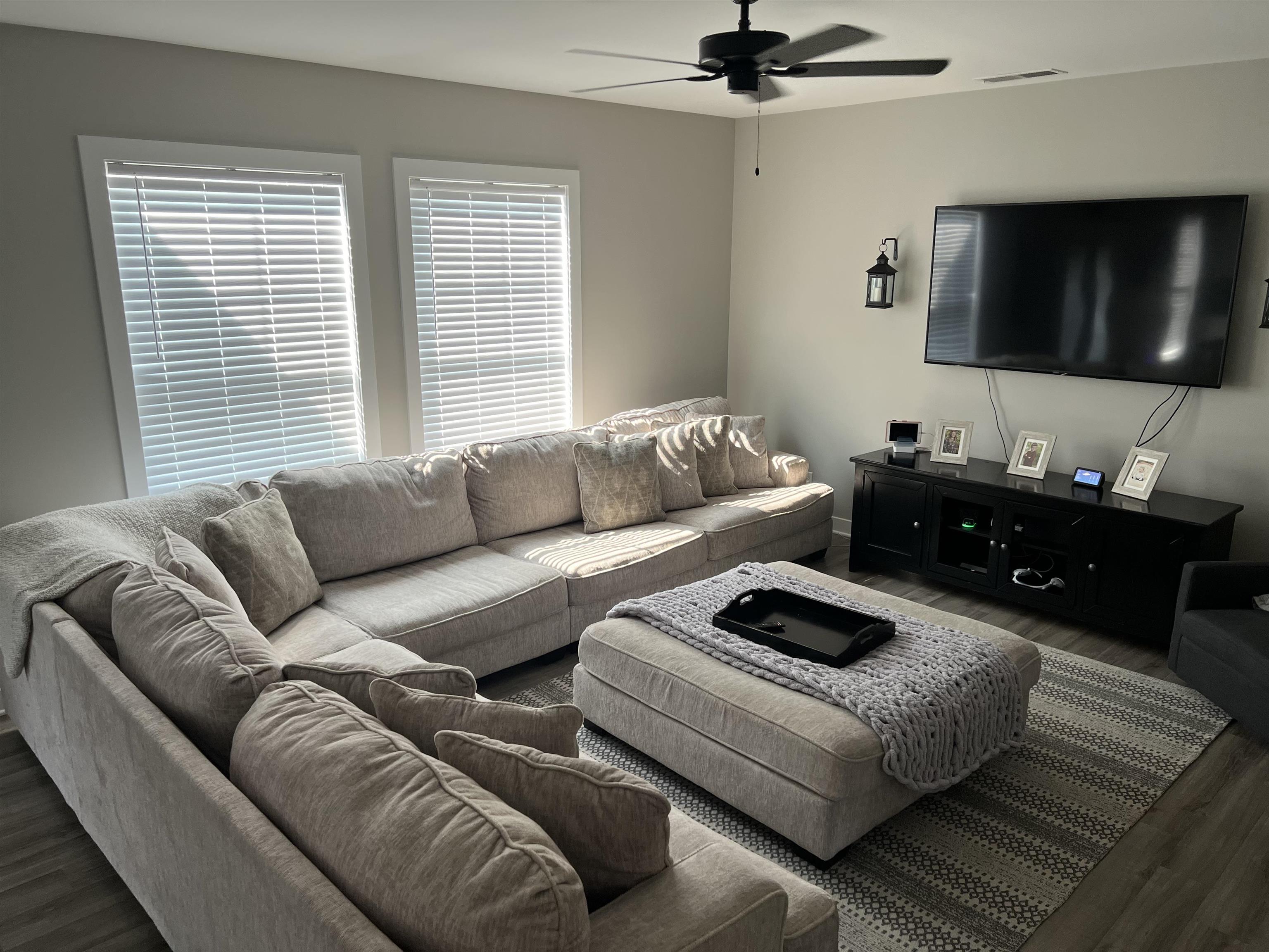 3936 Brookfield Dr, Owensboro, Kentucky 42303-0000, 4 Bedrooms Bedrooms, ,2 BathroomsBathrooms,Single Family Residence,For Sale,Brookfield Dr,91347