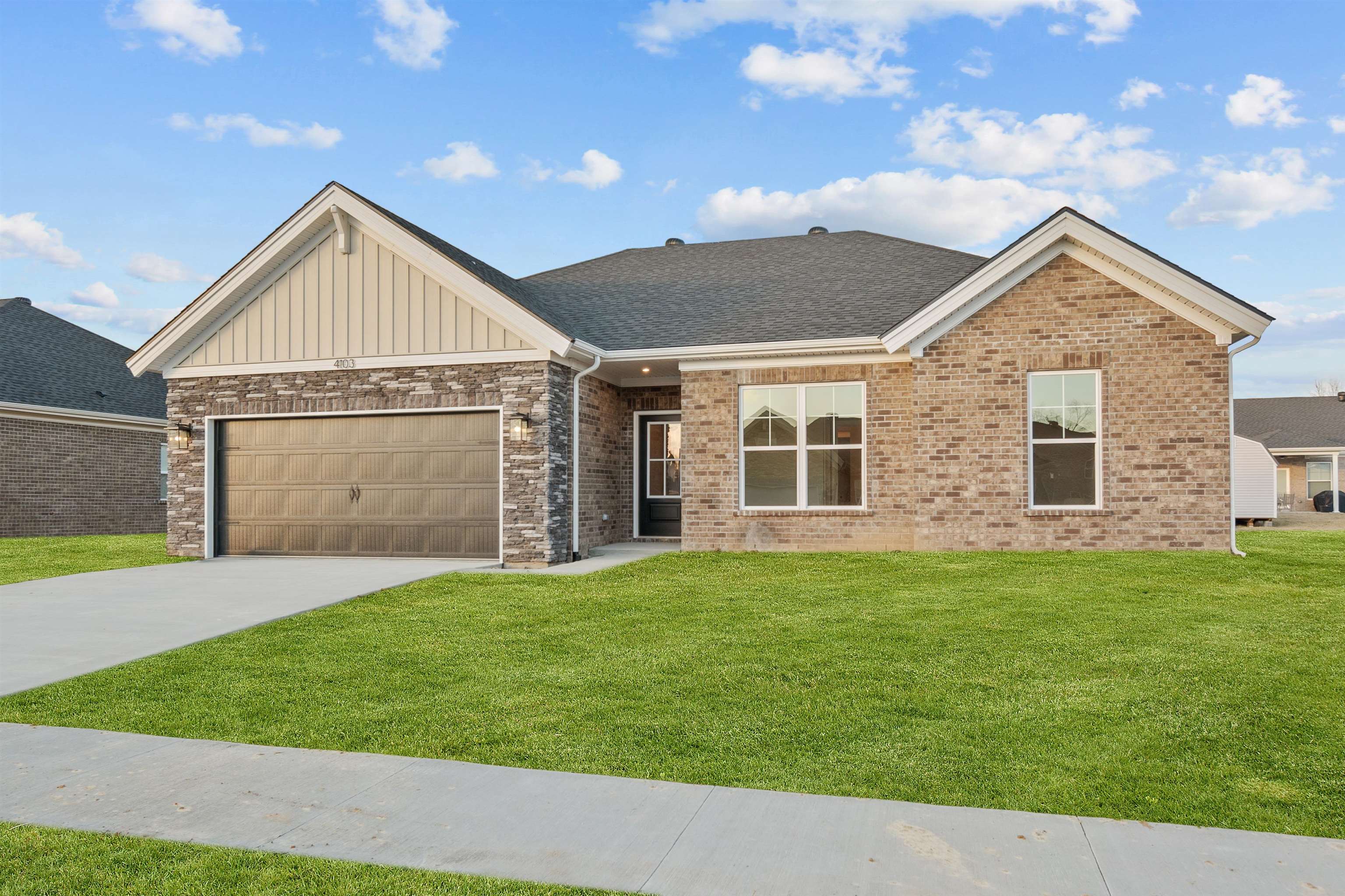 4103 Pinta Dr, Owensboro, Kentucky 42301, 3 Bedrooms Bedrooms, ,2 BathroomsBathrooms,Single Family Residence,For Sale,Pinta Dr,91358