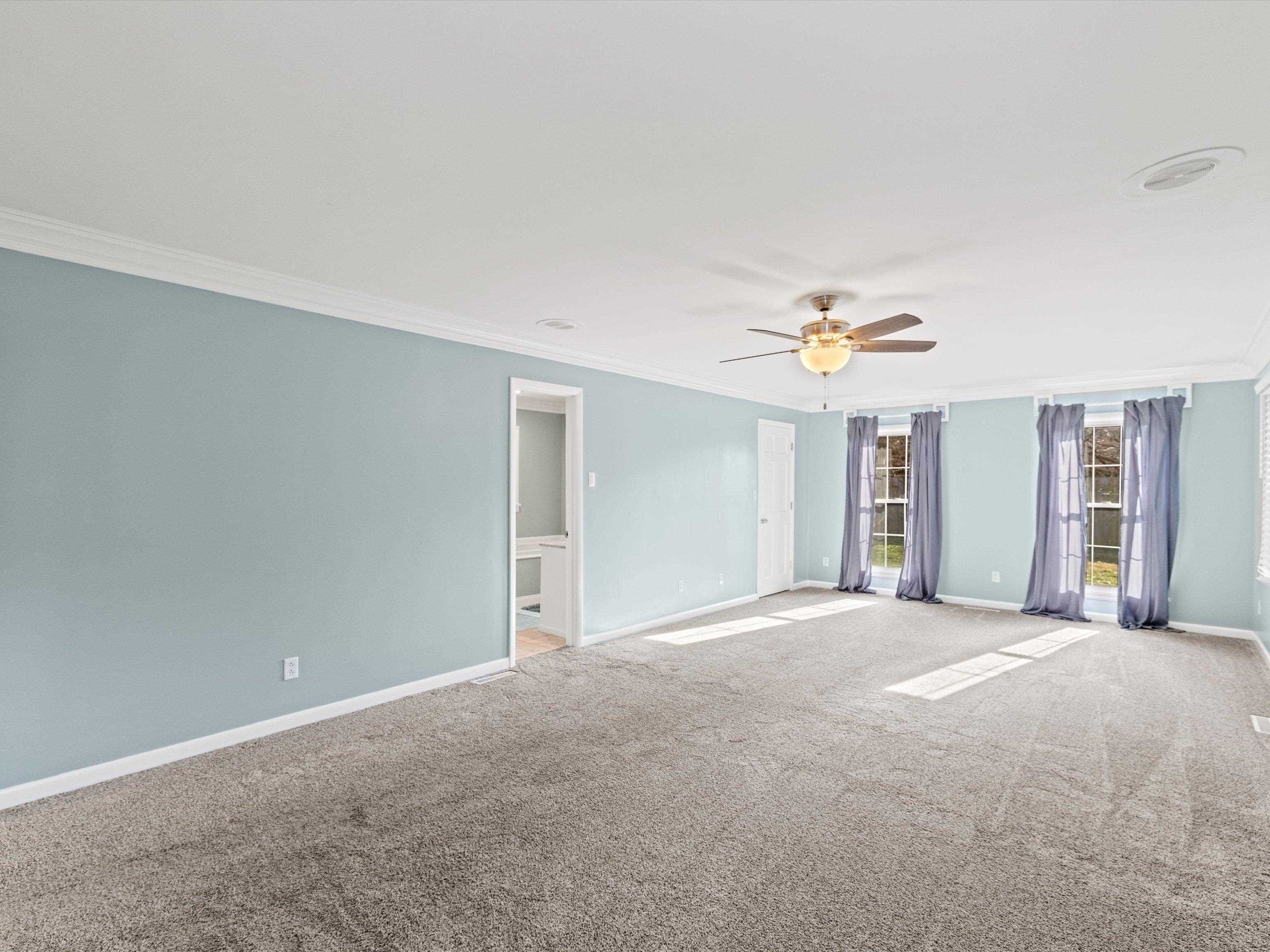 1438 Brentwood Drive, Owensboro, Kentucky 42301, 3 Bedrooms Bedrooms, ,2 BathroomsBathrooms,Single Family Residence,For Sale,Brentwood Drive,91359