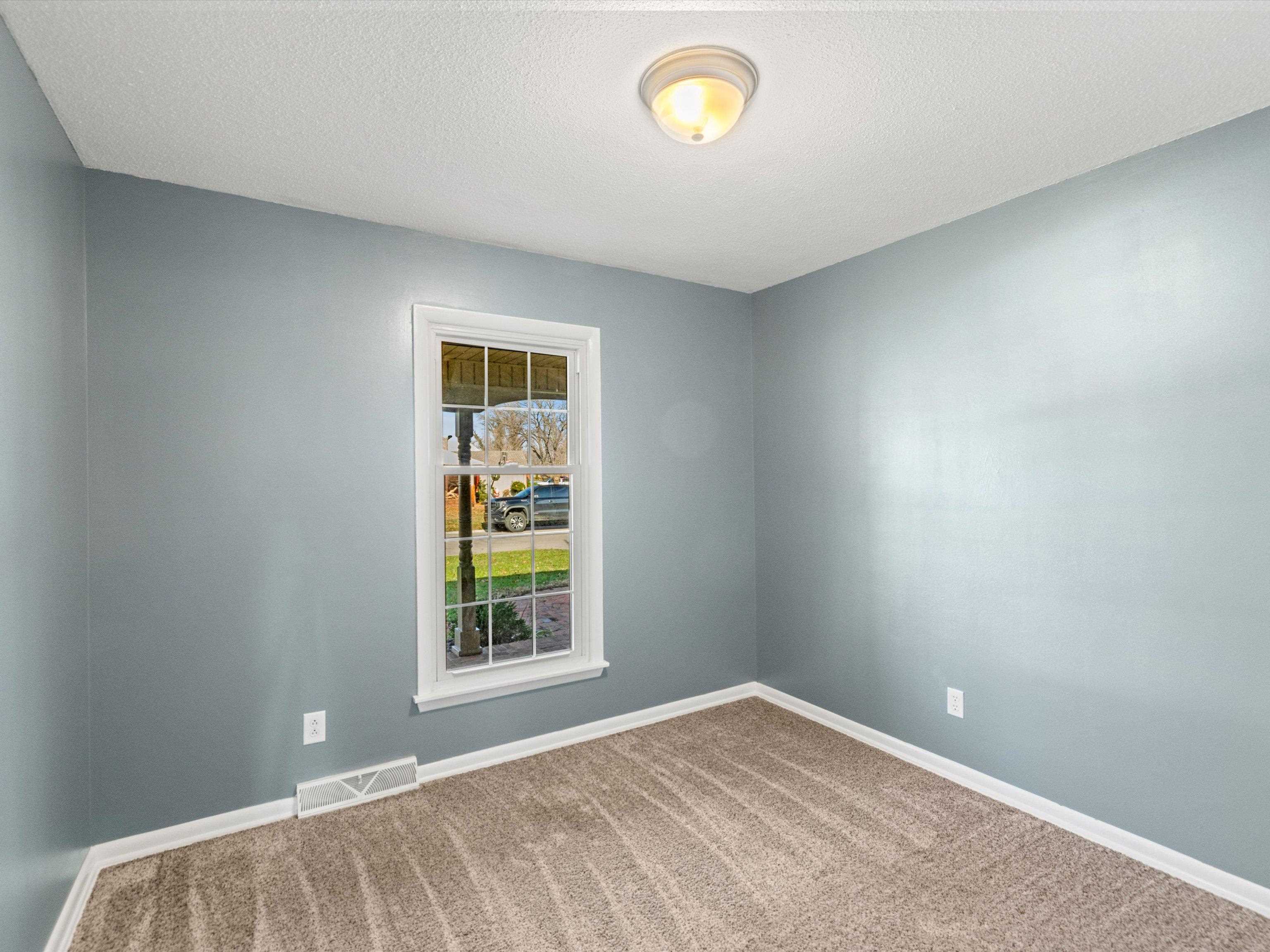 1438 Brentwood Drive, Owensboro, Kentucky 42301, 3 Bedrooms Bedrooms, ,2 BathroomsBathrooms,Single Family Residence,For Sale,Brentwood Drive,91359