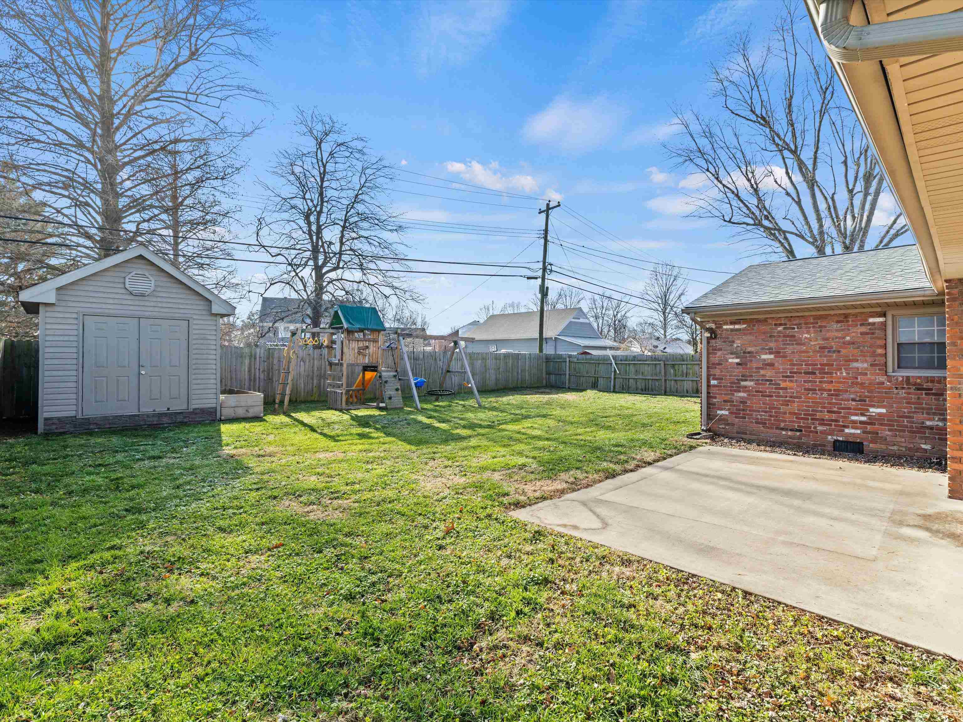 1438 Brentwood Drive, Owensboro, Kentucky 42301, 3 Bedrooms Bedrooms, ,2 BathroomsBathrooms,Single Family Residence,For Sale,Brentwood Drive,91359