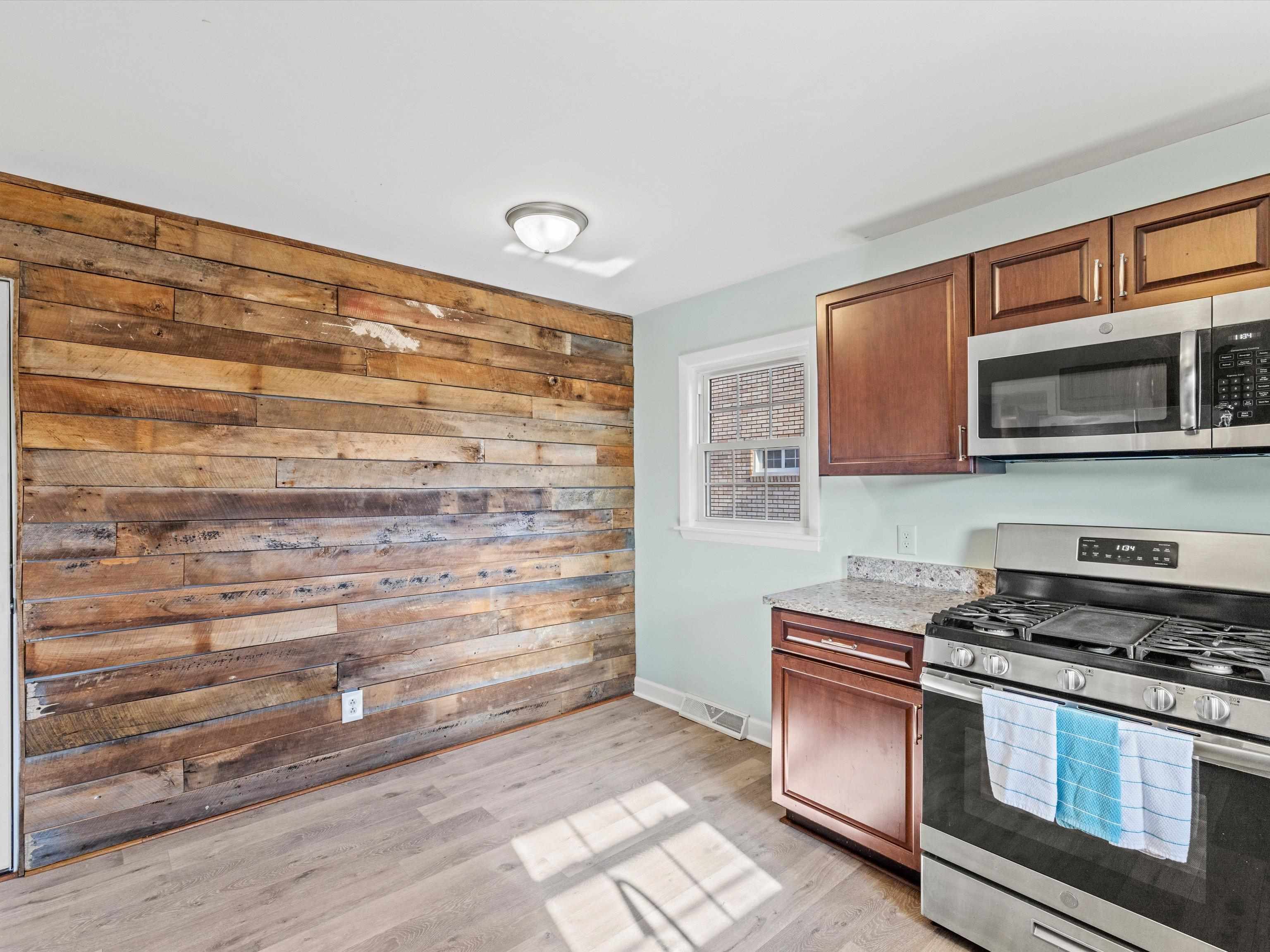 1438 Brentwood Drive, Owensboro, Kentucky 42301, 3 Bedrooms Bedrooms, ,2 BathroomsBathrooms,Single Family Residence,For Sale,Brentwood Drive,91359