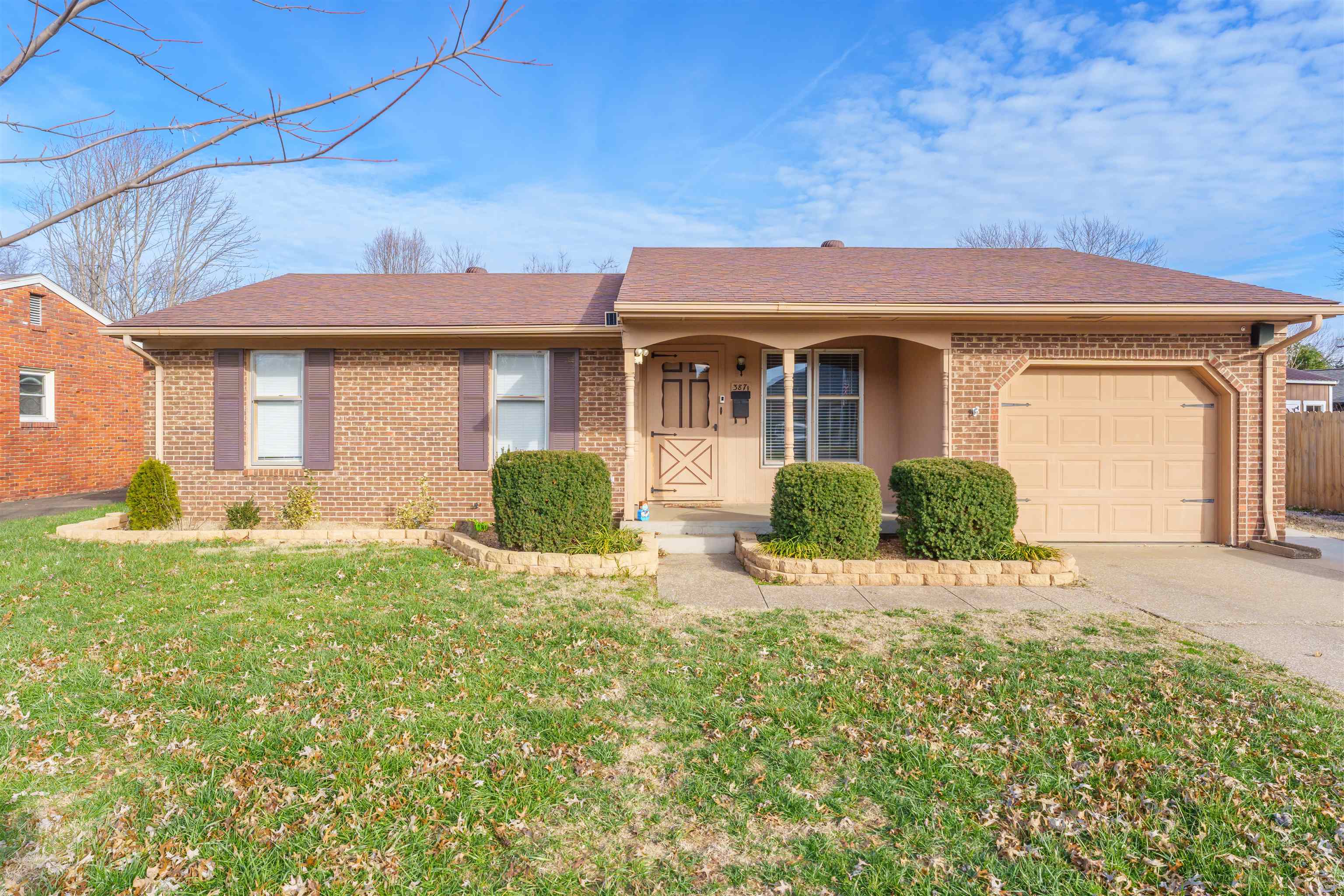 3871 Thresher Street, Owensboro, Kentucky 42301, 3 Bedrooms Bedrooms, ,1 BathroomBathrooms,Single Family Residence,For Sale,Thresher Street,91360