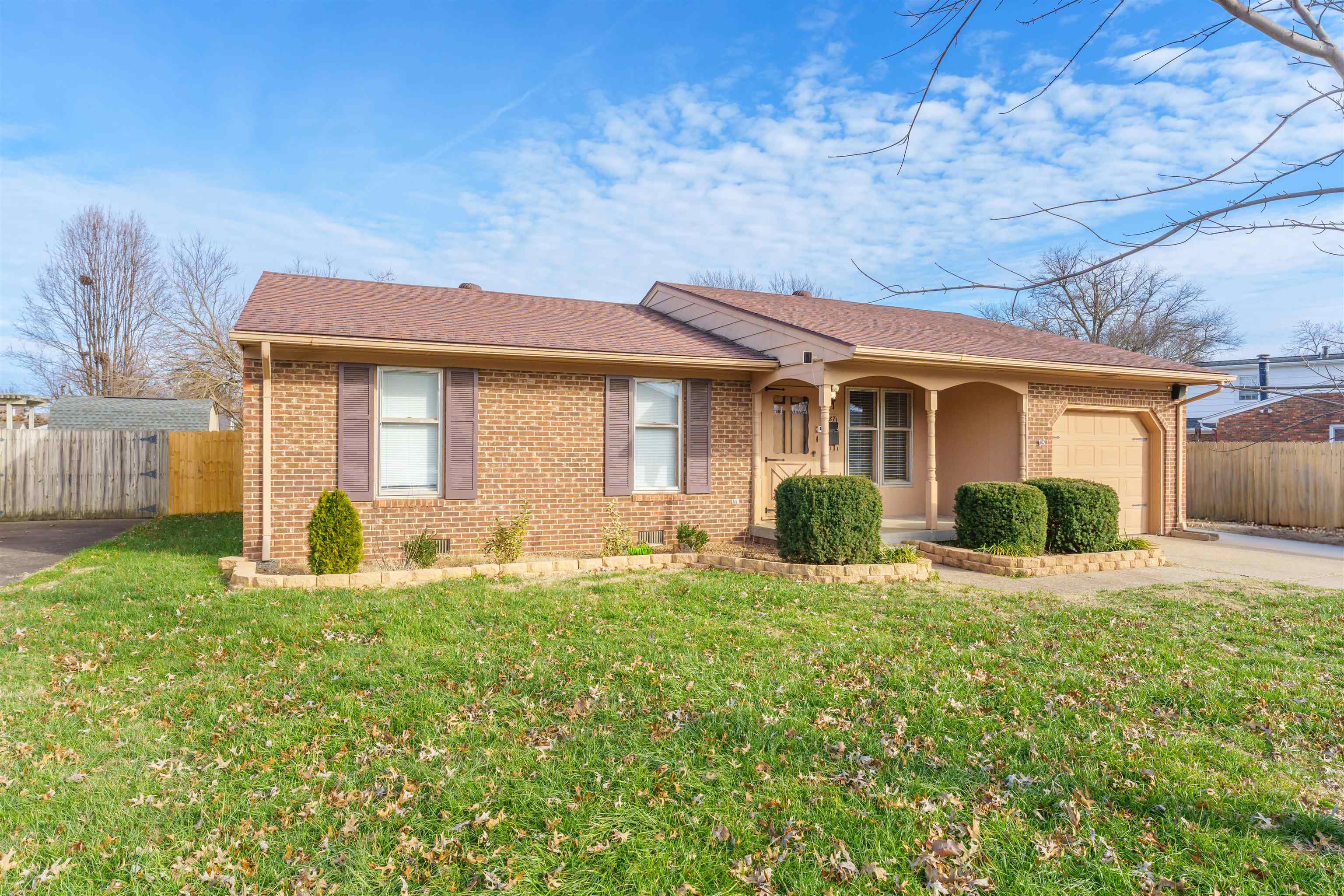 3871 Thresher Street, Owensboro, Kentucky 42301, 3 Bedrooms Bedrooms, ,1 BathroomBathrooms,Single Family Residence,For Sale,Thresher Street,91360