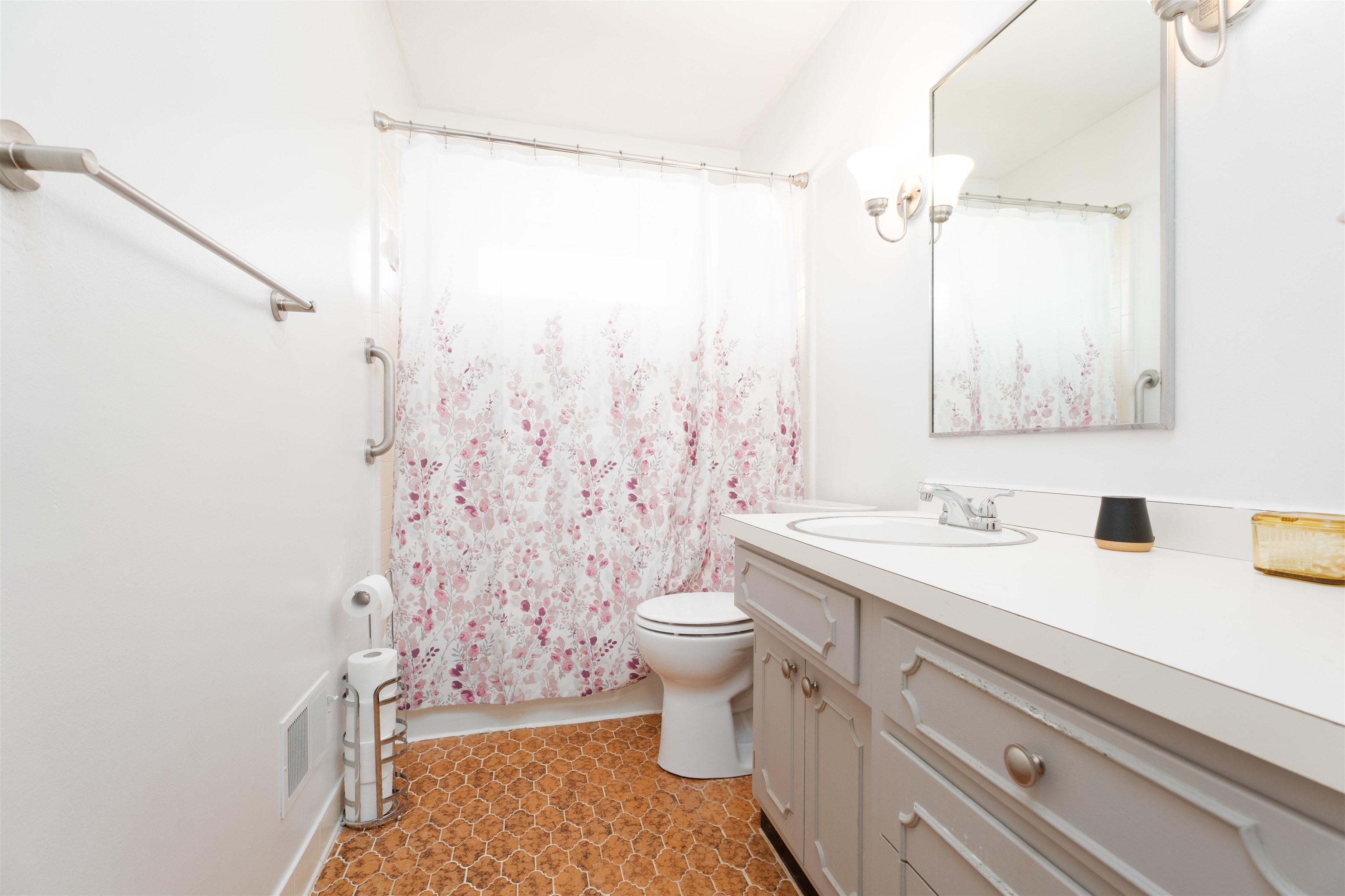 3871 Thresher Street, Owensboro, Kentucky 42301, 3 Bedrooms Bedrooms, ,1 BathroomBathrooms,Single Family Residence,For Sale,Thresher Street,91360