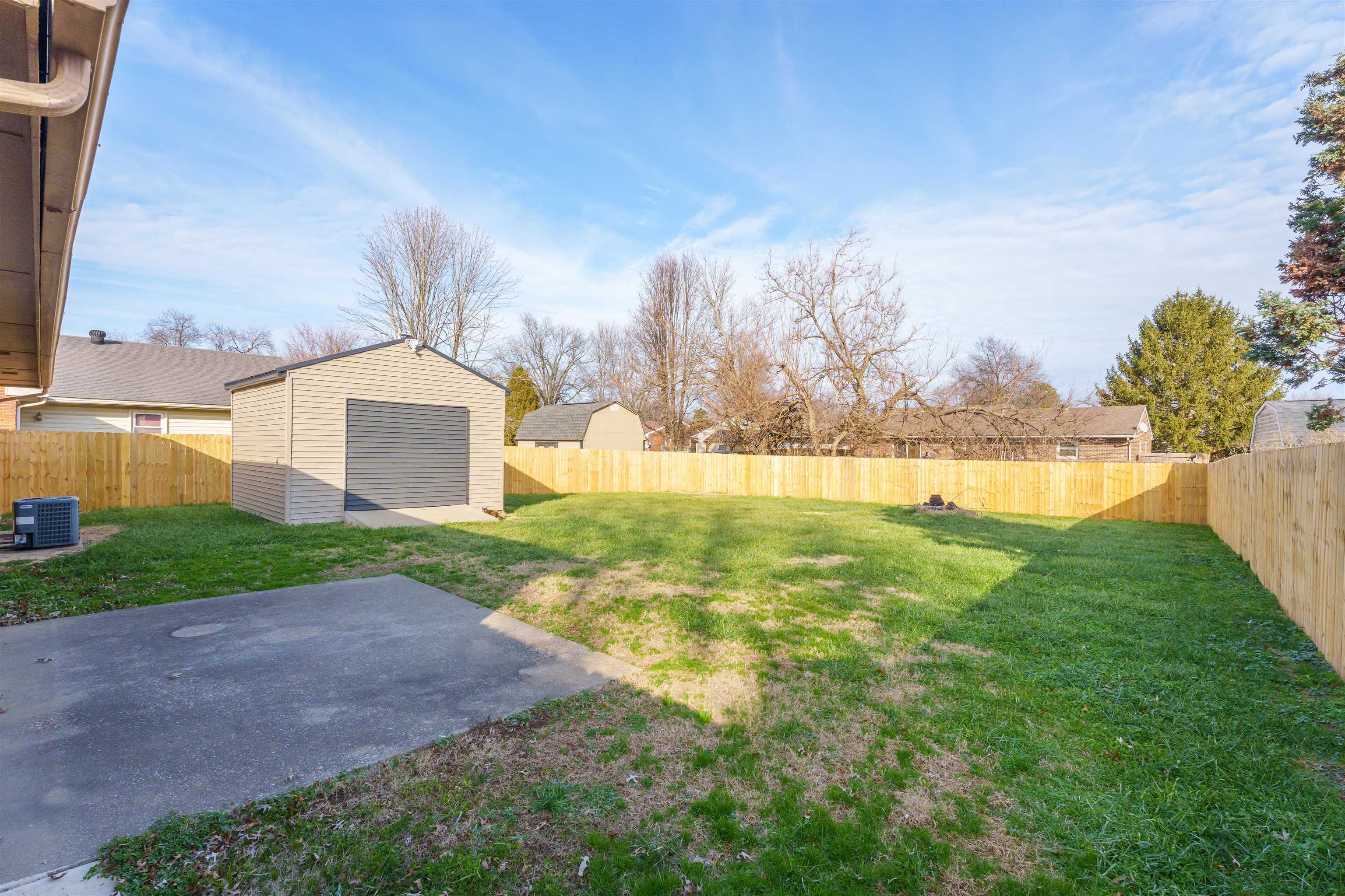 3871 Thresher Street, Owensboro, Kentucky 42301, 3 Bedrooms Bedrooms, ,1 BathroomBathrooms,Single Family Residence,For Sale,Thresher Street,91360