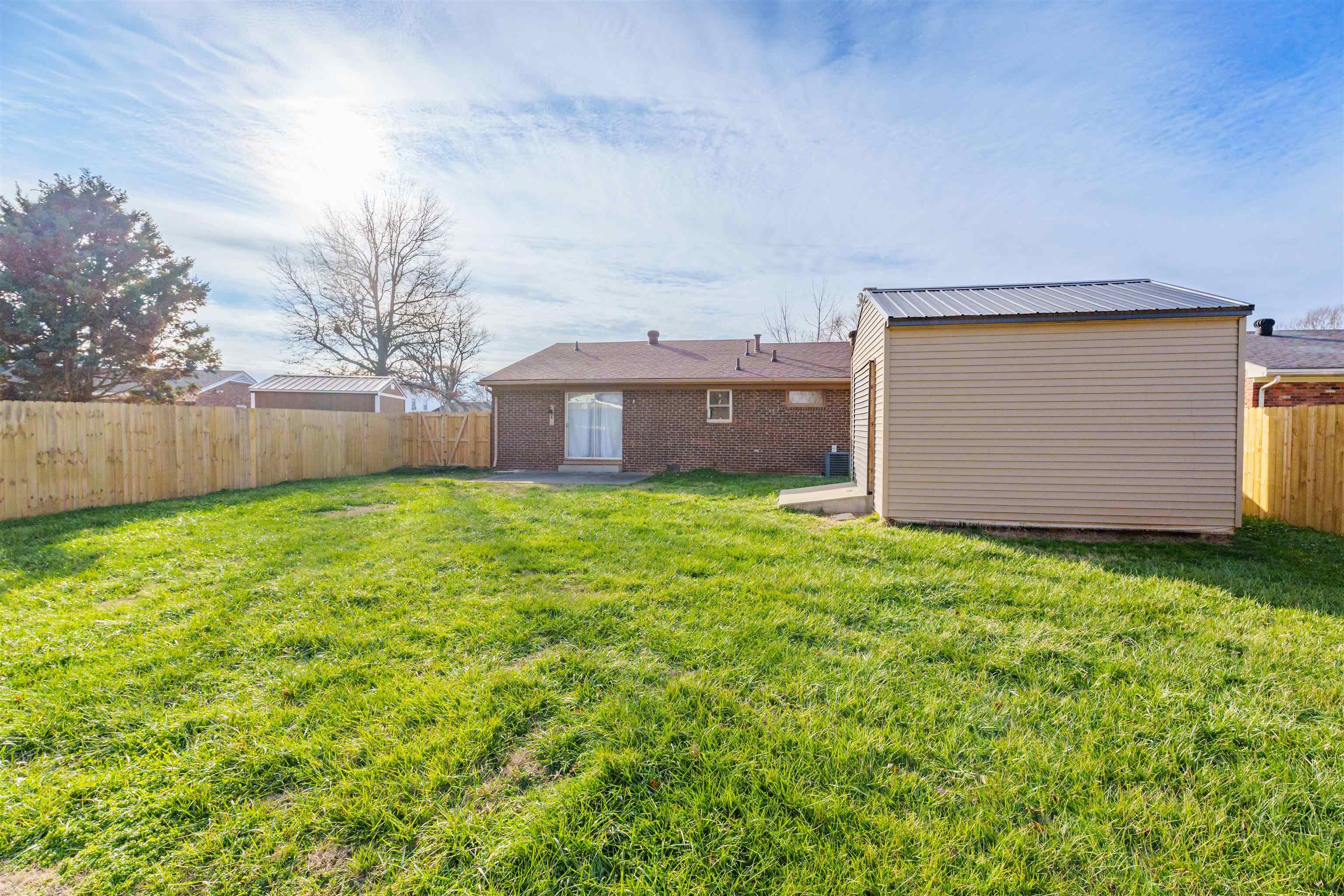 3871 Thresher Street, Owensboro, Kentucky 42301, 3 Bedrooms Bedrooms, ,1 BathroomBathrooms,Single Family Residence,For Sale,Thresher Street,91360