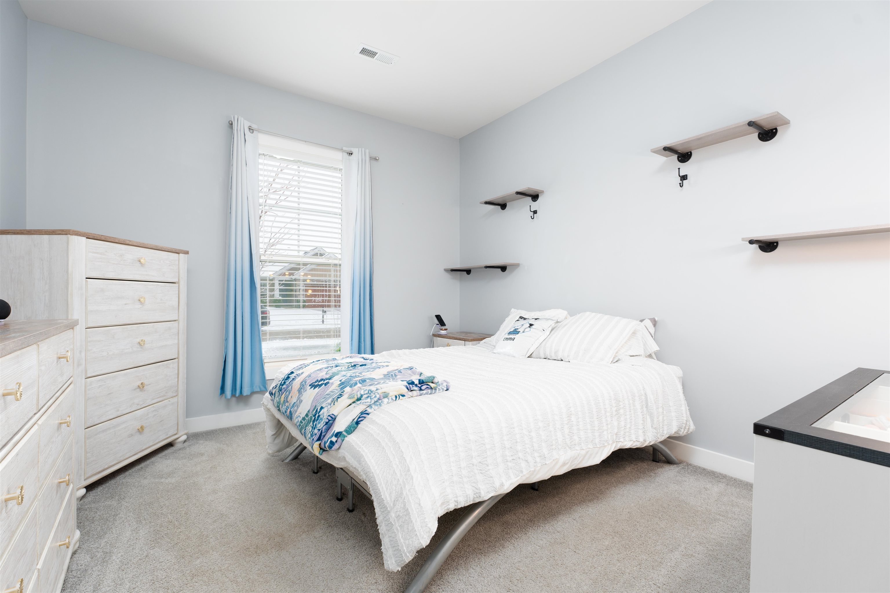 1992 Whispering Meadows Drive, Owensboro, Kentucky 42301, 3 Bedrooms Bedrooms, ,2 BathroomsBathrooms,Single Family Residence,For Sale,Whispering Meadows Drive,91361