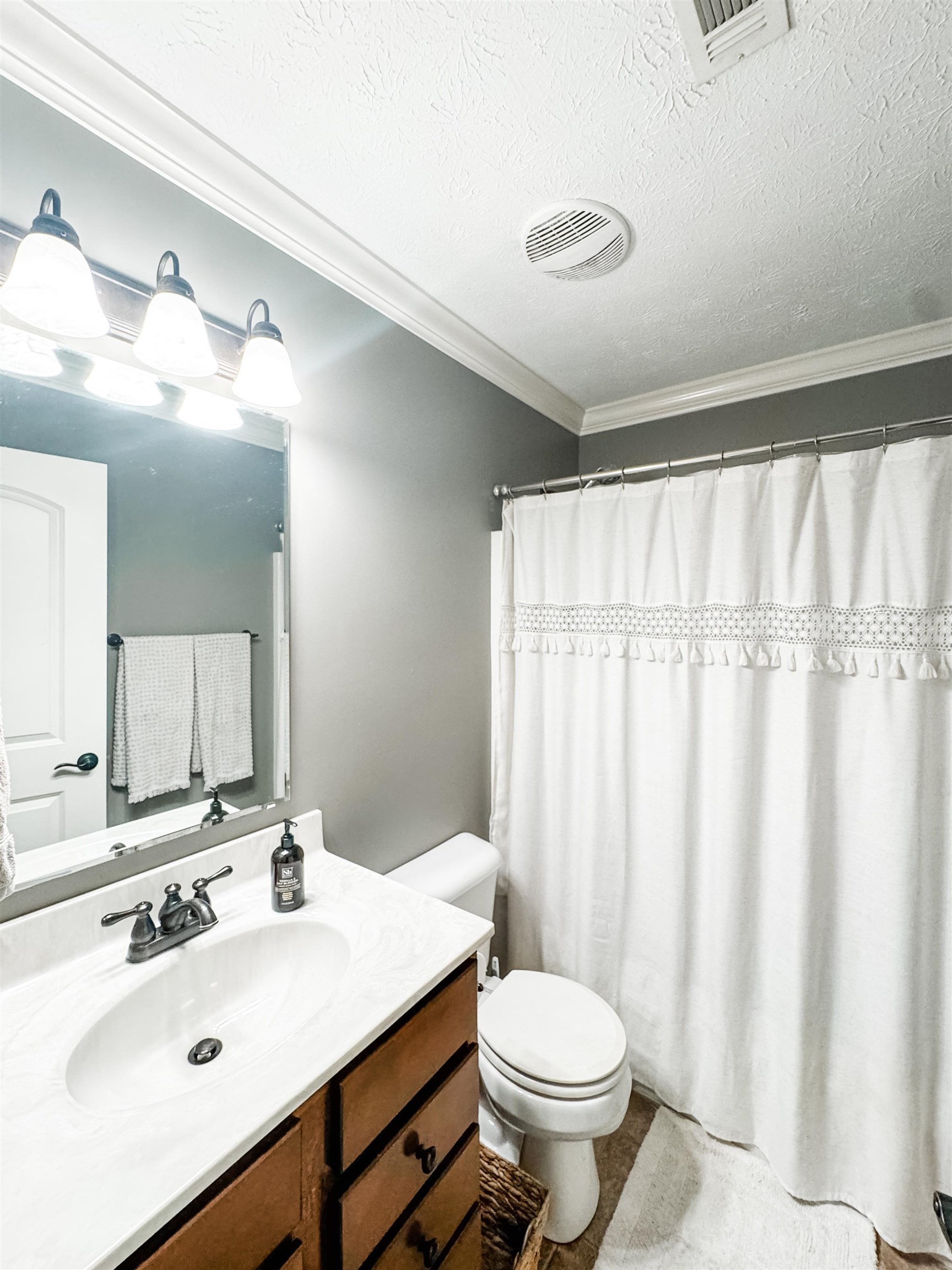 2412 Trails Run Pt, Owensboro, Kentucky 42303, 3 Bedrooms Bedrooms, ,2 BathroomsBathrooms,Single Family Residence,For Sale,Trails Run Pt,91365