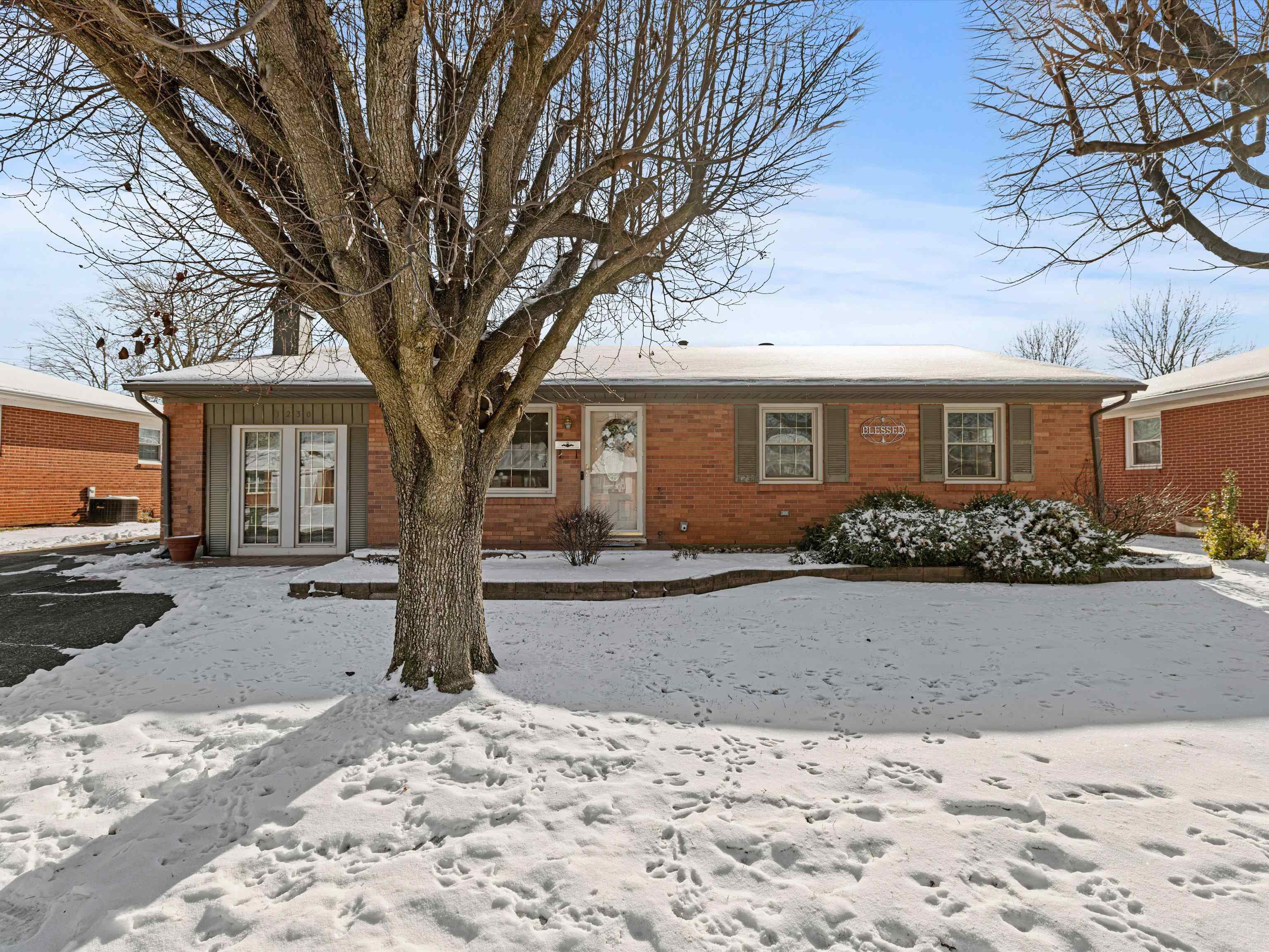 1230 Concord Terrace, Owensboro, Kentucky 42303, 2 Bedrooms Bedrooms, ,1 BathroomBathrooms,Single Family Residence,For Sale,Concord Terrace,91373