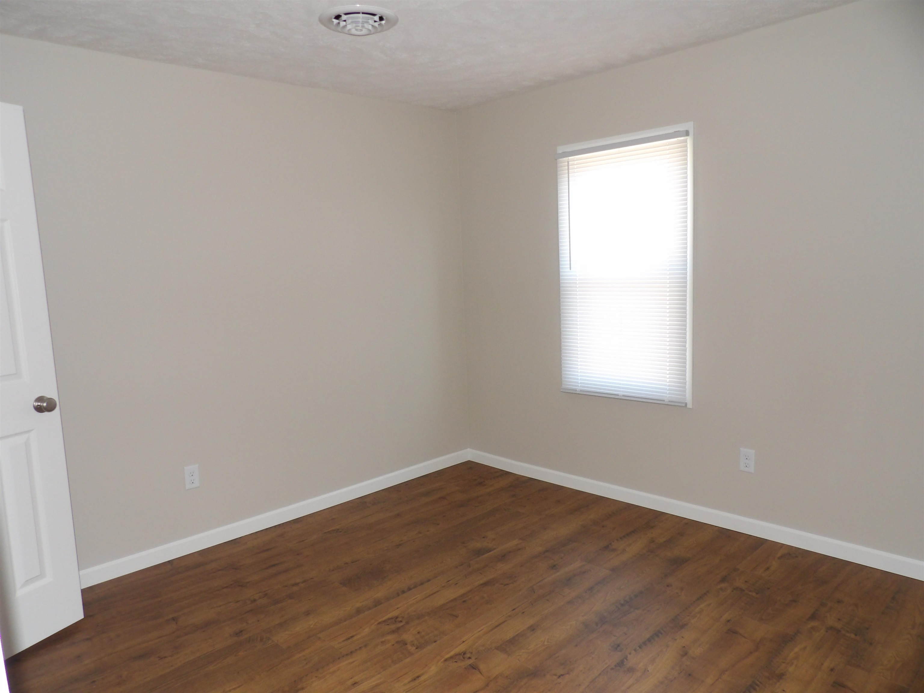 225 Mulberry, Hartford, Kentucky 42347, 3 Bedrooms Bedrooms, ,2 BathroomsBathrooms,Single Family Residence,For Sale,Mulberry,91374
