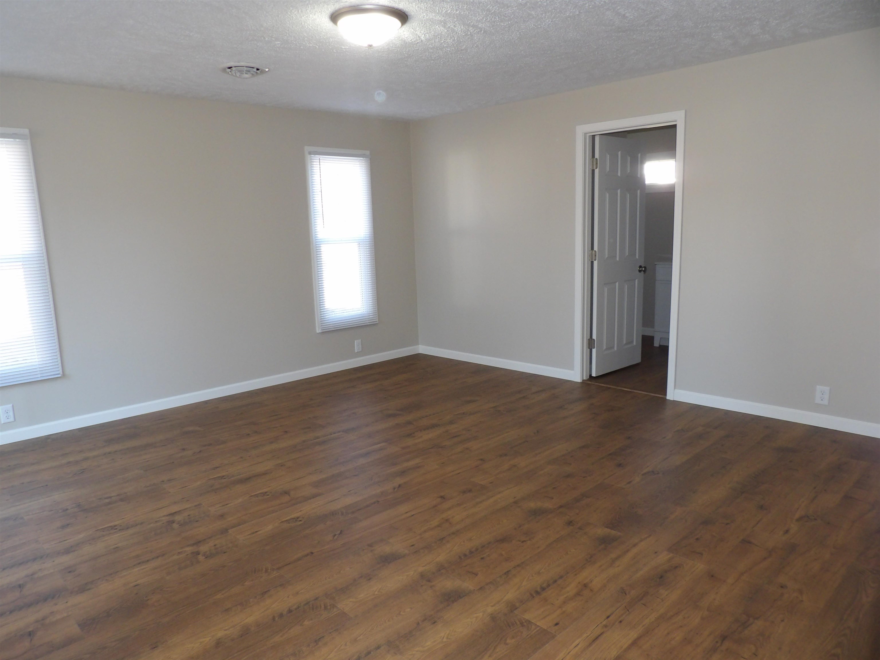 225 Mulberry, Hartford, Kentucky 42347, 3 Bedrooms Bedrooms, ,2 BathroomsBathrooms,Single Family Residence,For Sale,Mulberry,91374