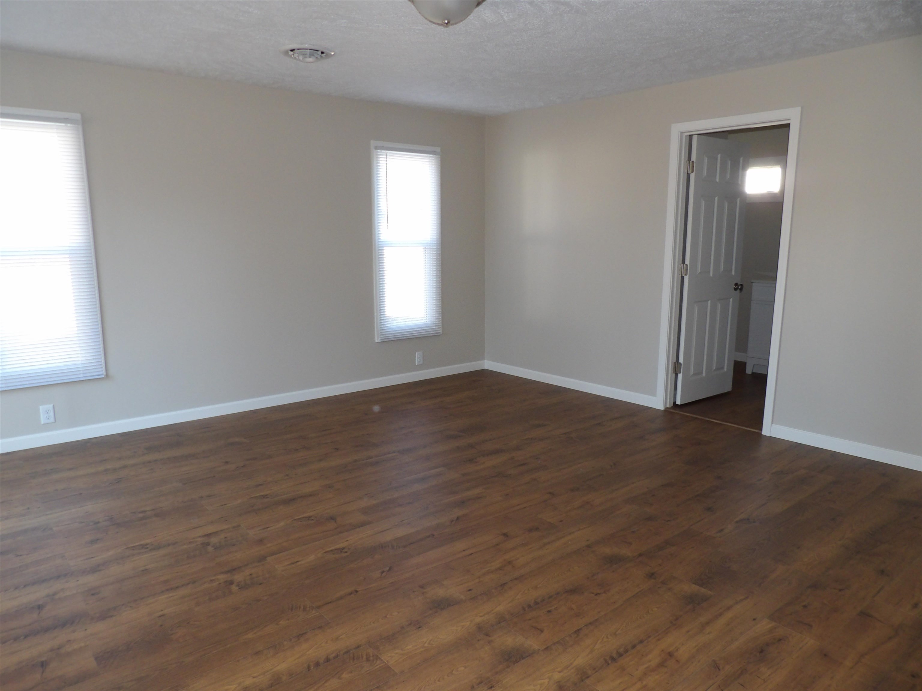 225 Mulberry, Hartford, Kentucky 42347, 3 Bedrooms Bedrooms, ,2 BathroomsBathrooms,Single Family Residence,For Sale,Mulberry,91374