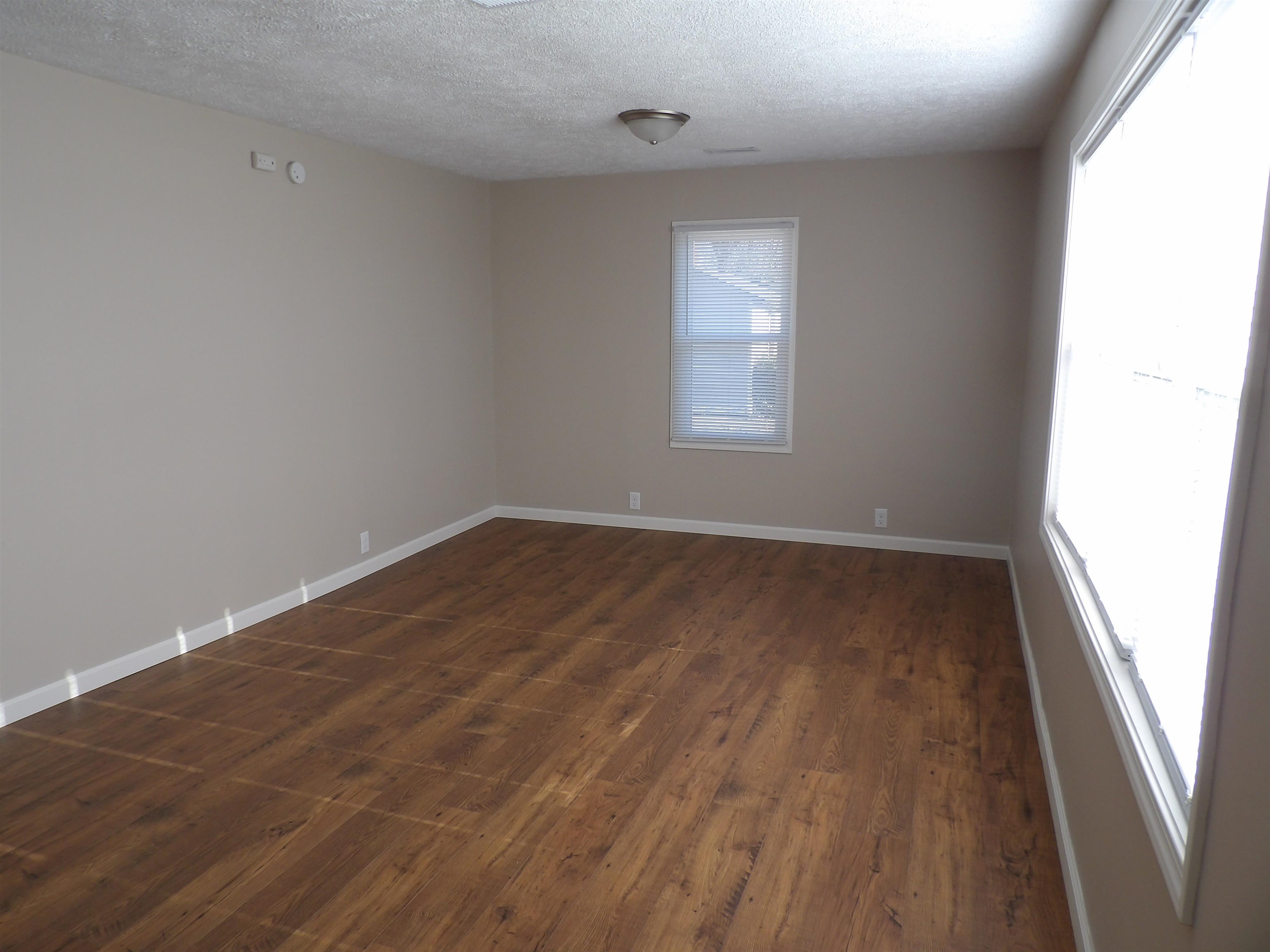 225 Mulberry, Hartford, Kentucky 42347, 3 Bedrooms Bedrooms, ,2 BathroomsBathrooms,Single Family Residence,For Sale,Mulberry,91374