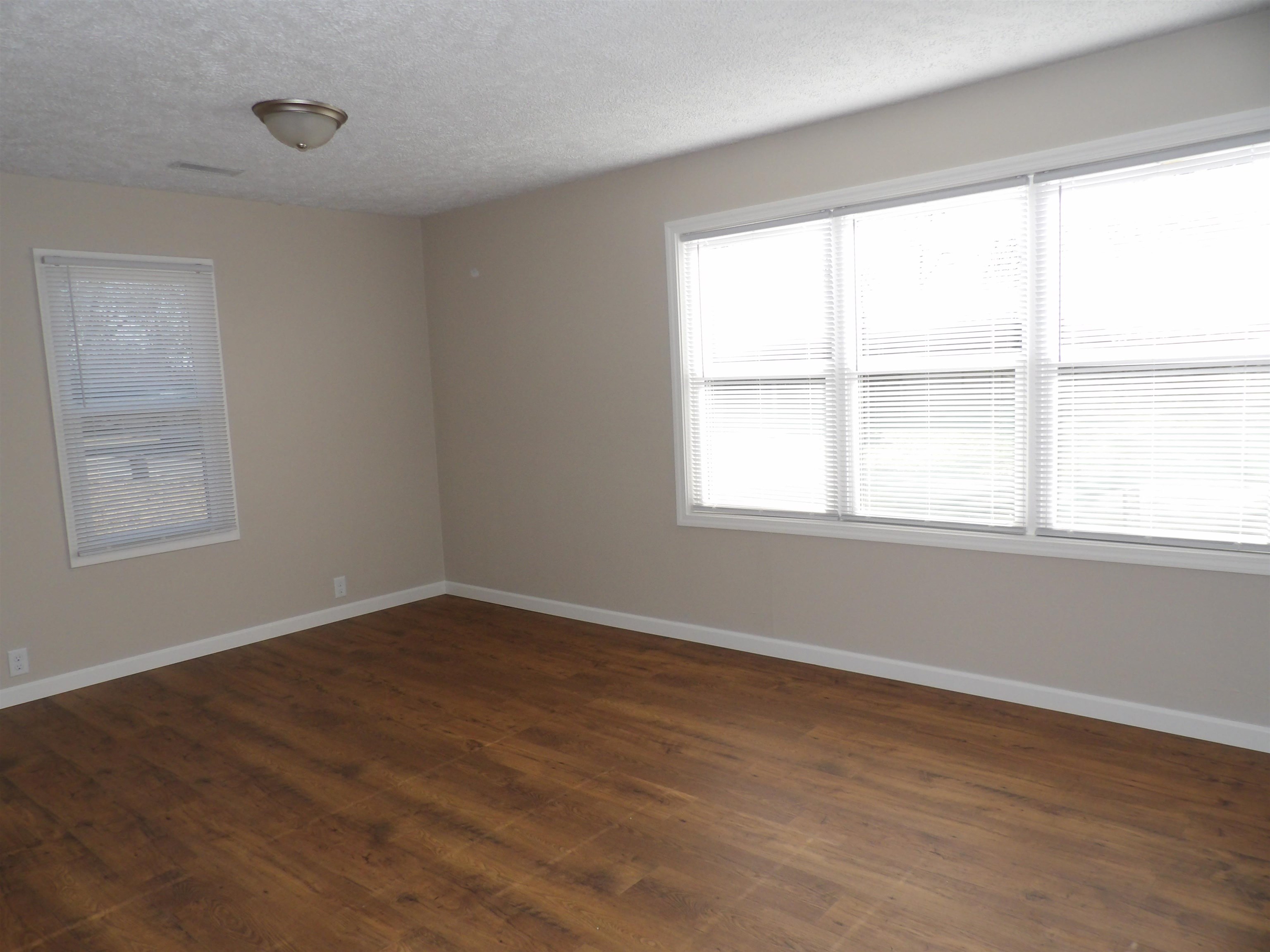 225 Mulberry, Hartford, Kentucky 42347, 3 Bedrooms Bedrooms, ,2 BathroomsBathrooms,Single Family Residence,For Sale,Mulberry,91374