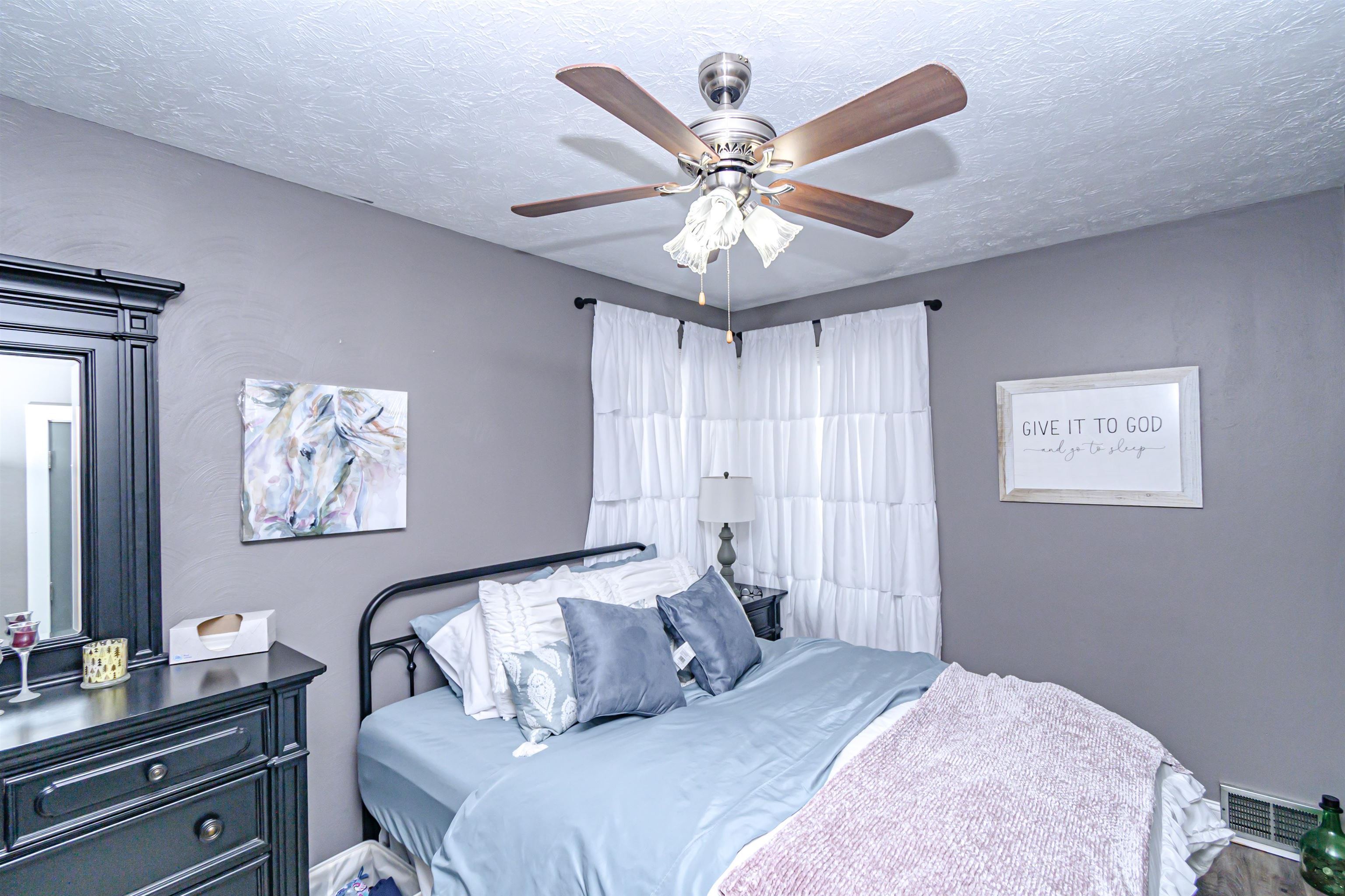 248 Redbud Rd., Owensboro, Kentucky 42303, 2 Bedrooms Bedrooms, ,1 BathroomBathrooms,Single Family Residence,For Sale,Redbud Rd.,91377