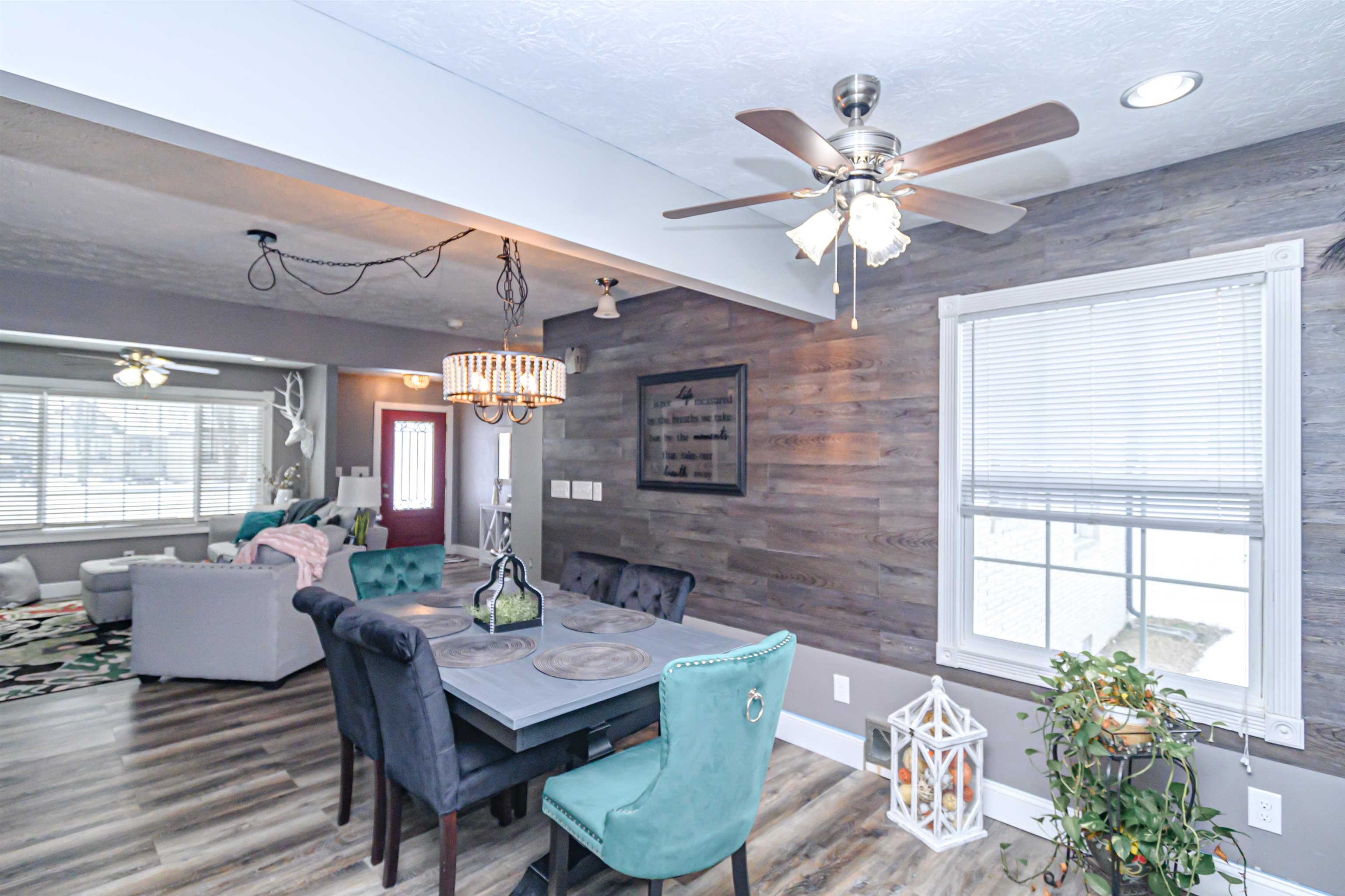 248 Redbud Rd., Owensboro, Kentucky 42303, 2 Bedrooms Bedrooms, ,1 BathroomBathrooms,Single Family Residence,For Sale,Redbud Rd.,91377