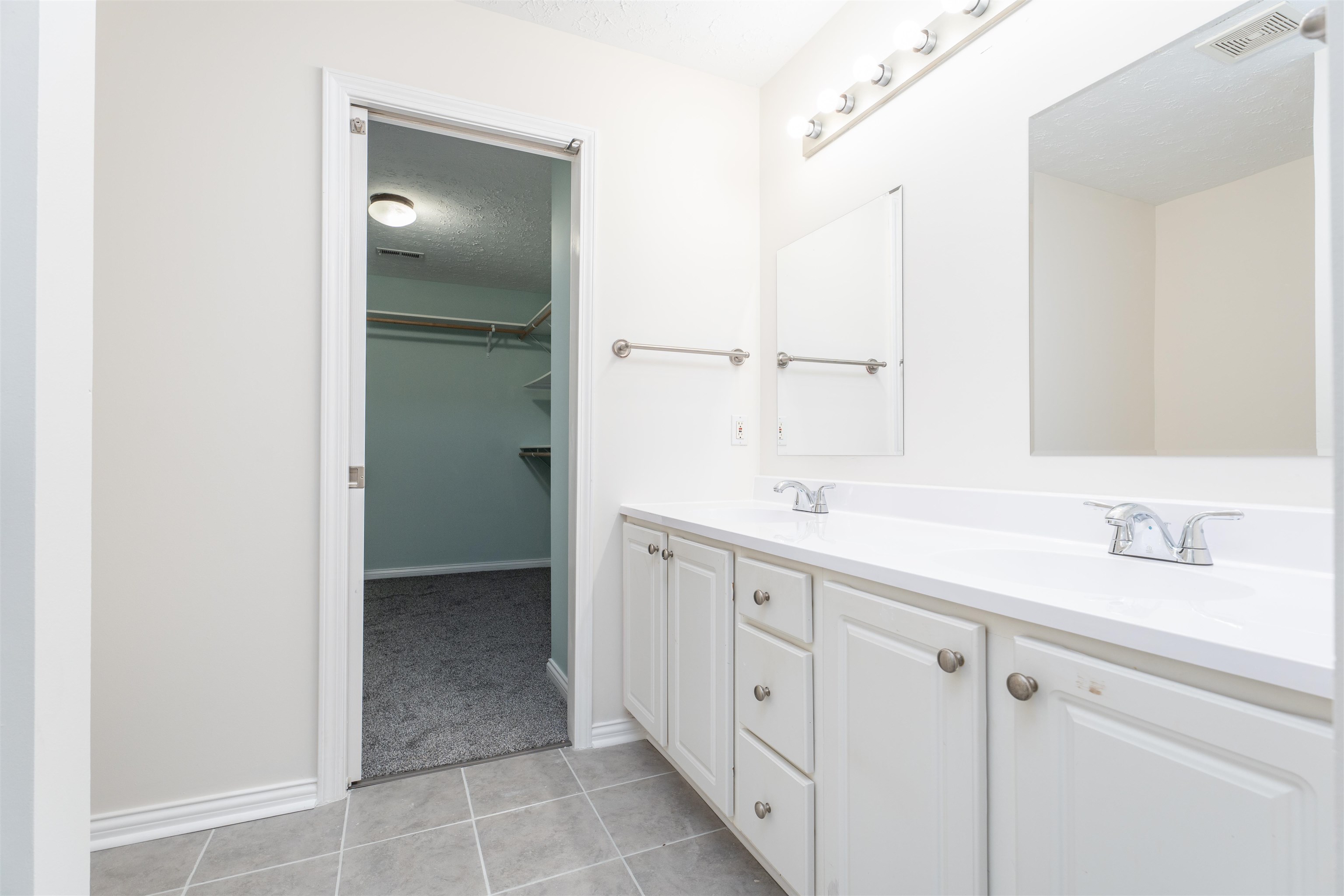 4509 Reserve Way, Owensboro, Kentucky 42303, 4 Bedrooms Bedrooms, ,2 BathroomsBathrooms,Single Family Residence,For Sale,Reserve Way,91379
