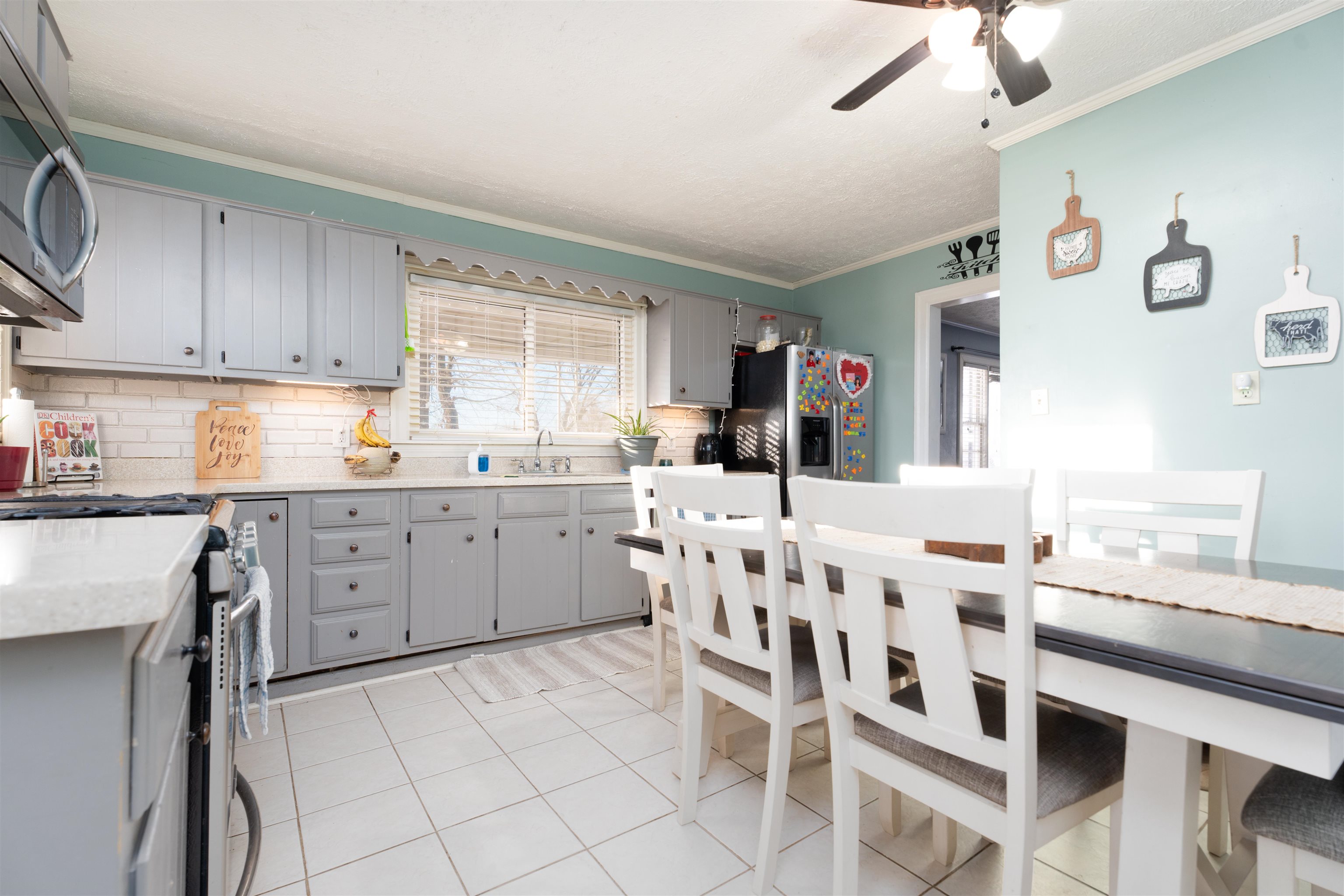 2736 Wimsatt Ct, Owensboro, Kentucky 42303, 4 Bedrooms Bedrooms, ,1 BathroomBathrooms,Single Family Residence,For Sale,Wimsatt Ct,91388