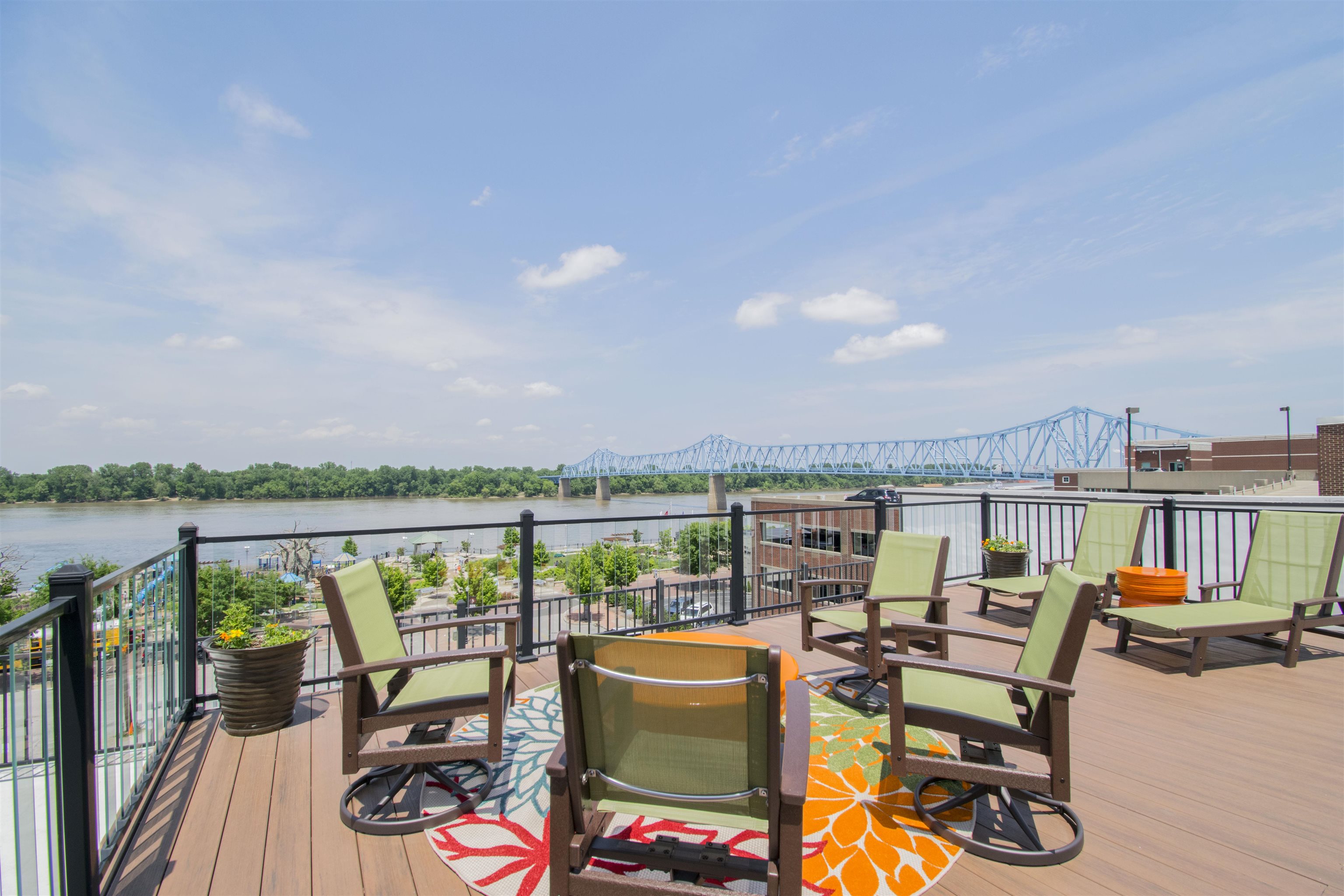 100 Allen St Apt #3B, Owensboro, Kentucky 42303, 2 Bedrooms Bedrooms, ,2 BathroomsBathrooms,Apartment,For Sale,Allen St Apt #3B,91389