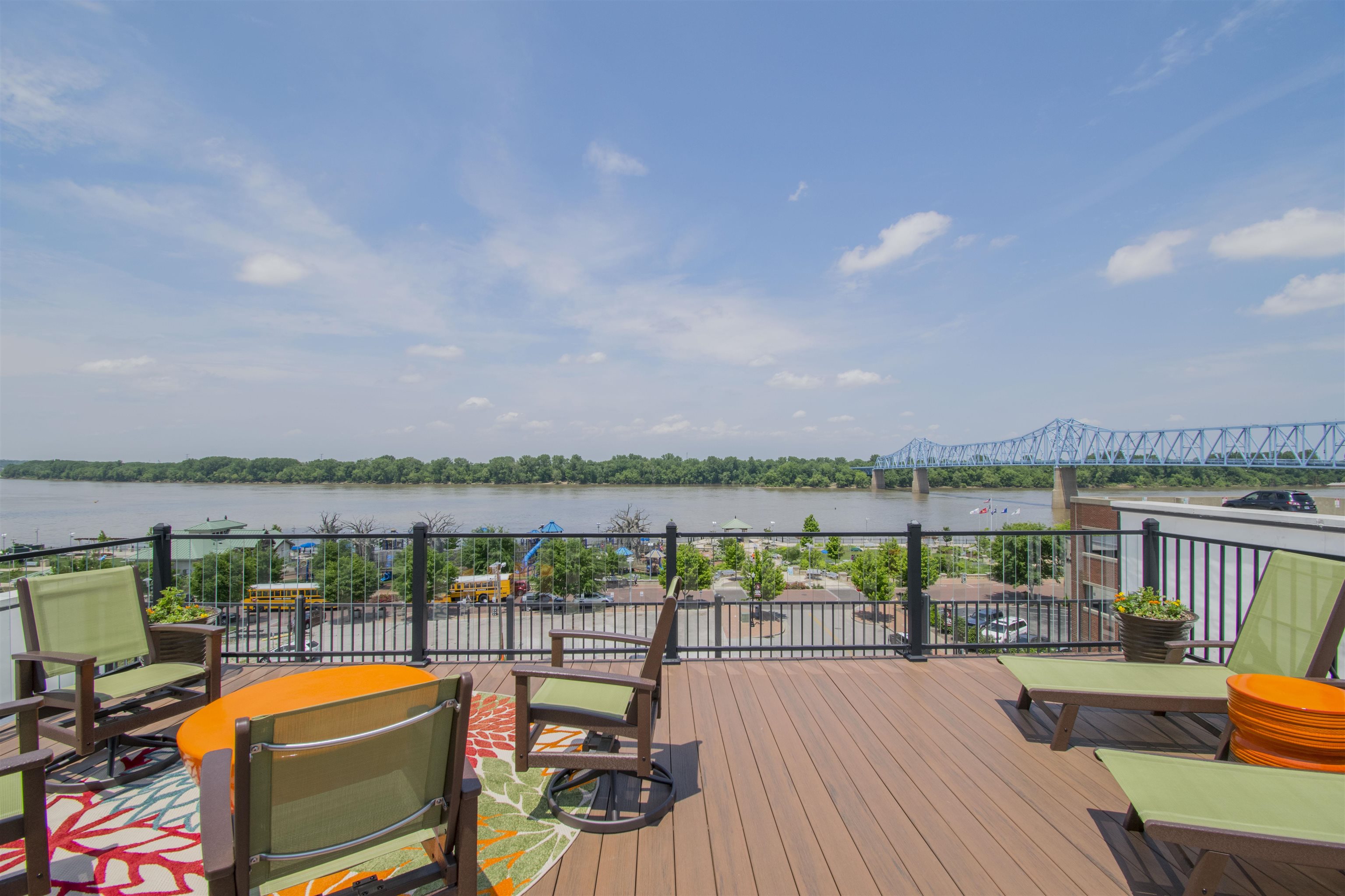 100 Allen St Apt #3B, Owensboro, Kentucky 42303, 2 Bedrooms Bedrooms, ,2 BathroomsBathrooms,Apartment,For Sale,Allen St Apt #3B,91389