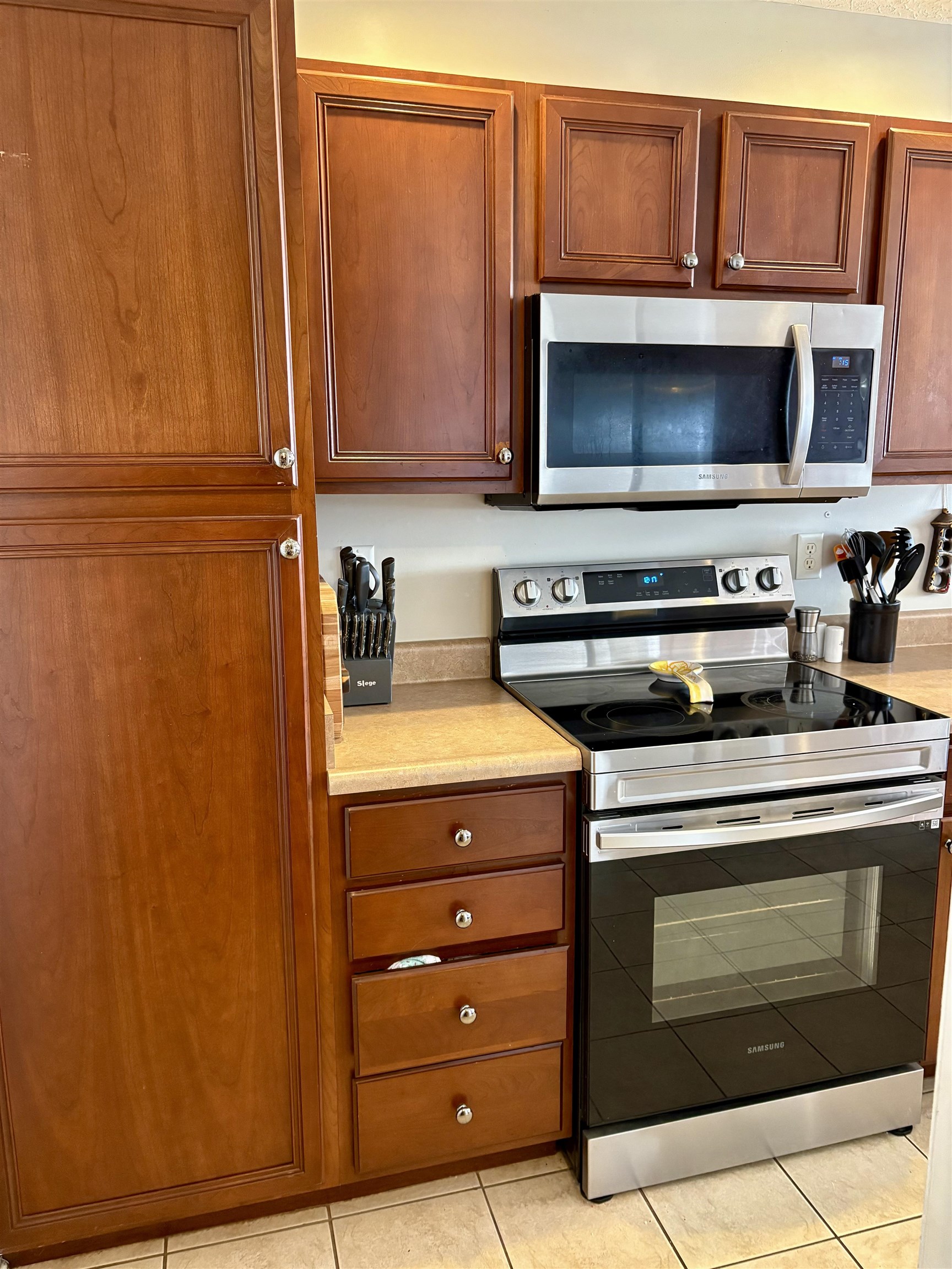 432 Newbury Ct., Owensboro, Kentucky 42301, 3 Bedrooms Bedrooms, ,2 BathroomsBathrooms,Single Family Residence,For Sale,Newbury Ct.,91390