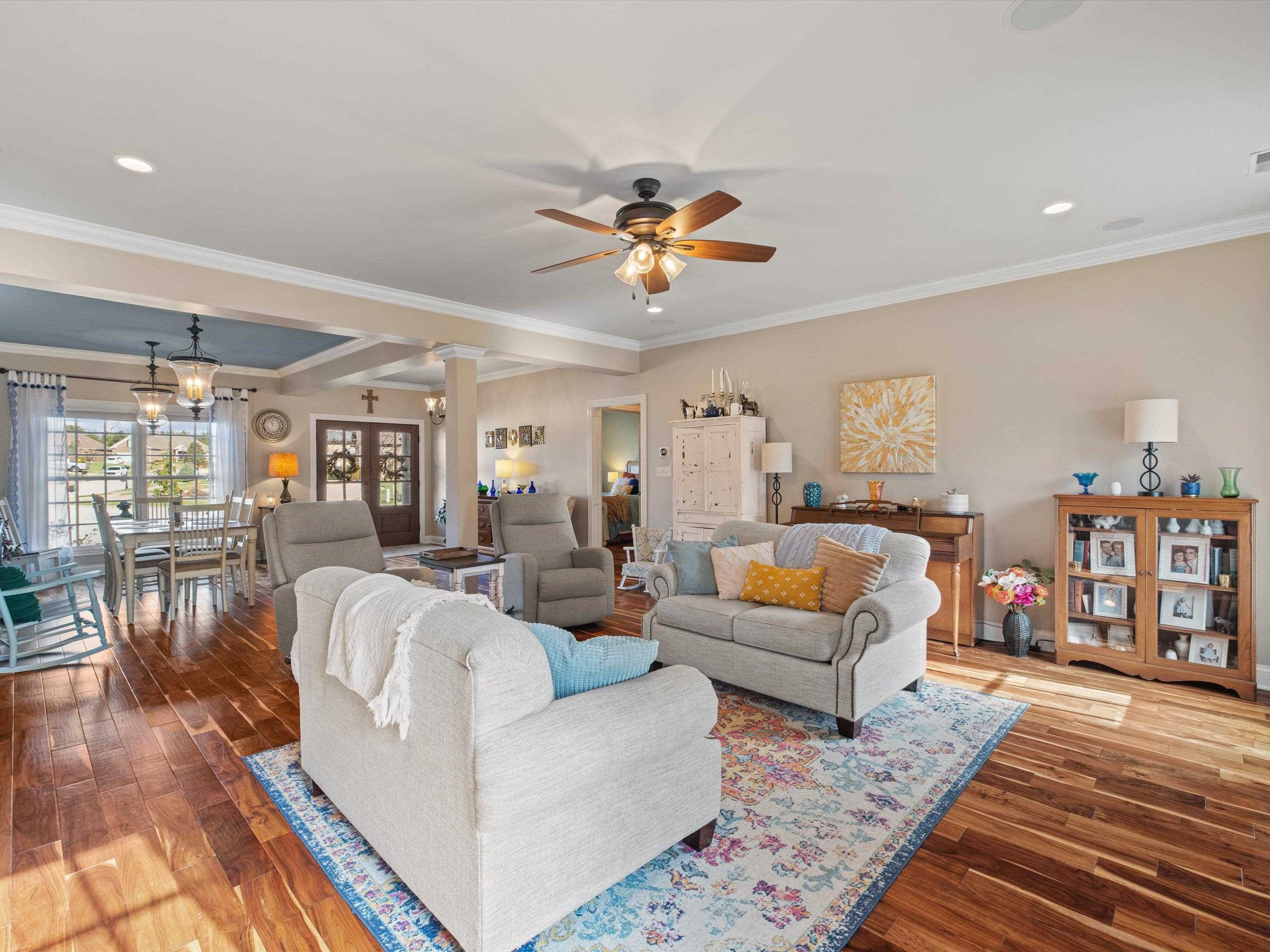 4499 Cool Springs Cove, Owensboro, Kentucky 42303, 4 Bedrooms Bedrooms, ,3 BathroomsBathrooms,Single Family Residence,For Sale,Cool Springs Cove,91394