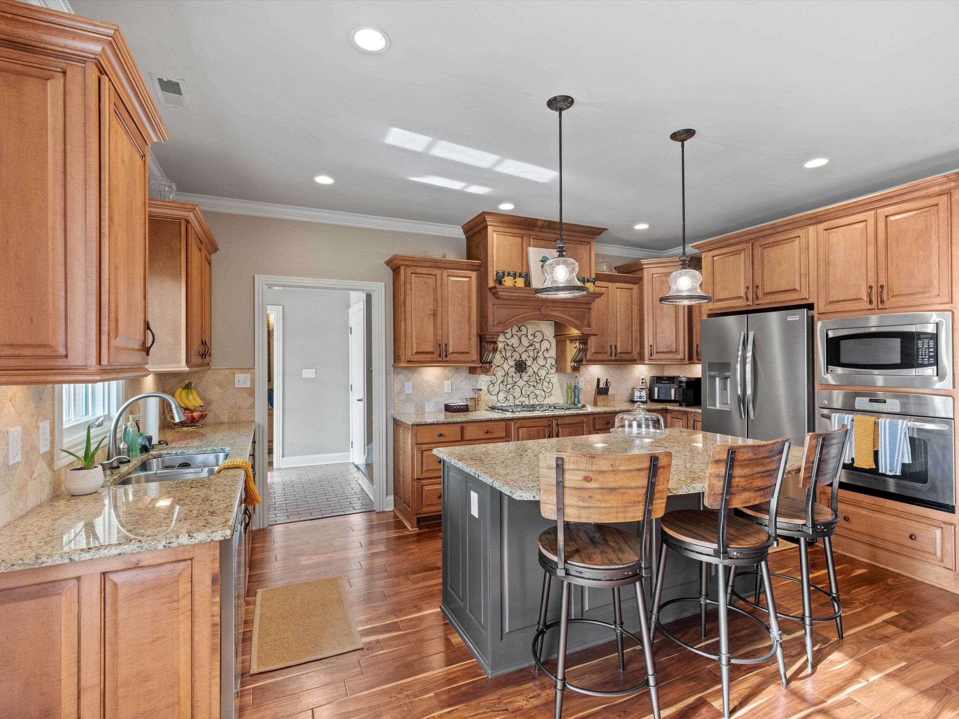4499 Cool Springs Cove, Owensboro, Kentucky 42303, 4 Bedrooms Bedrooms, ,3 BathroomsBathrooms,Single Family Residence,For Sale,Cool Springs Cove,91394