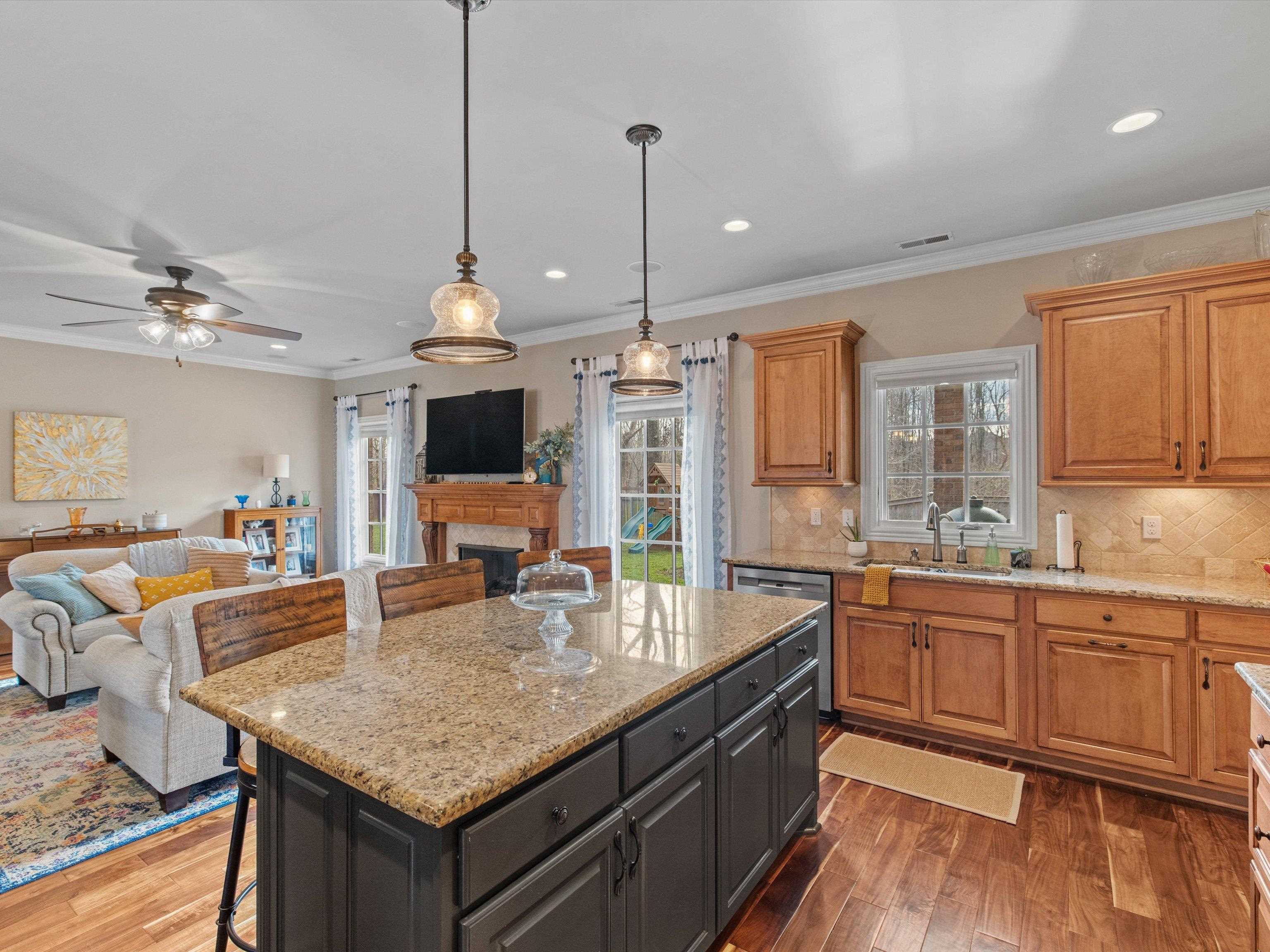 4499 Cool Springs Cove, Owensboro, Kentucky 42303, 4 Bedrooms Bedrooms, ,3 BathroomsBathrooms,Single Family Residence,For Sale,Cool Springs Cove,91394