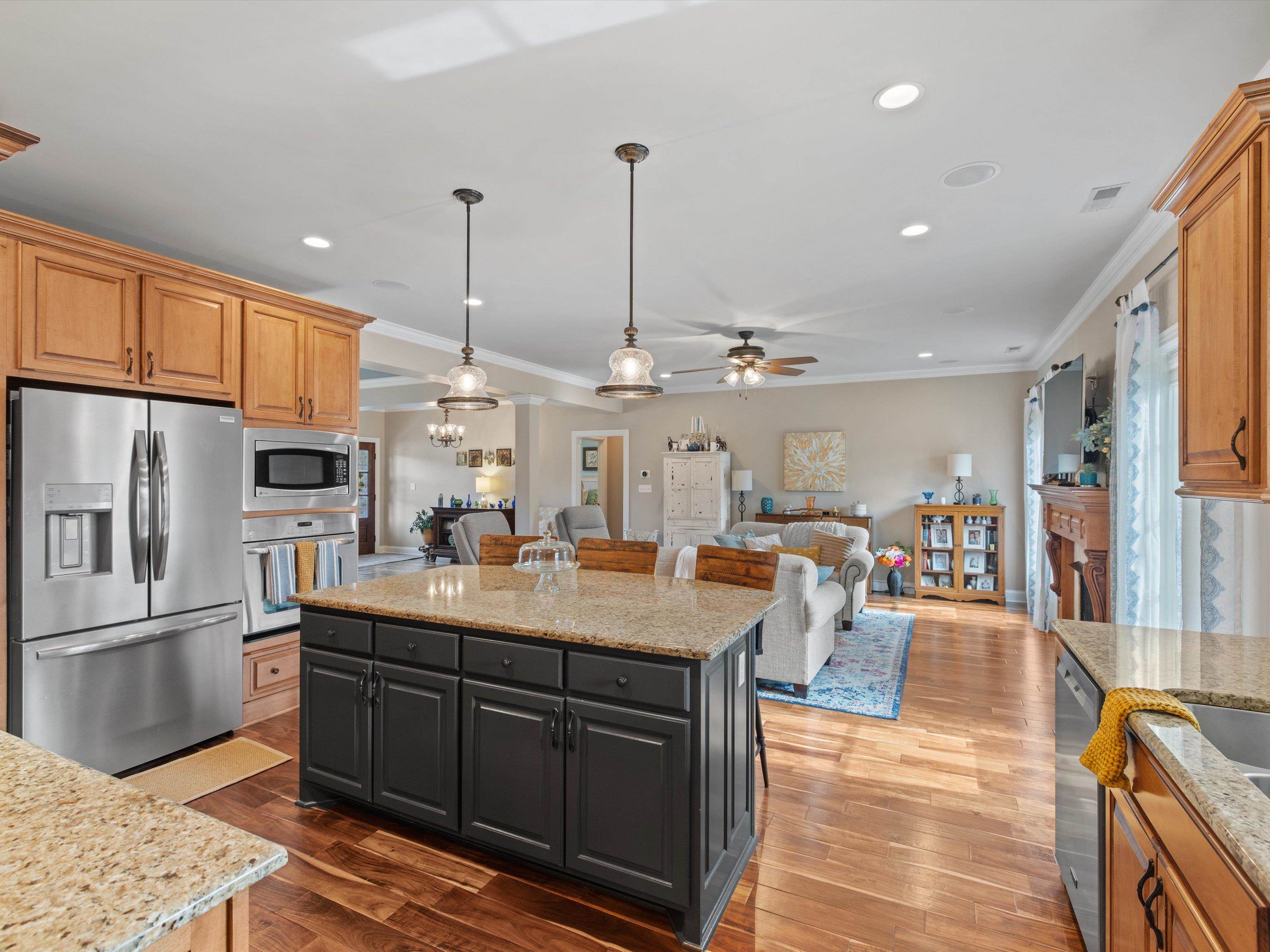 4499 Cool Springs Cove, Owensboro, Kentucky 42303, 4 Bedrooms Bedrooms, ,3 BathroomsBathrooms,Single Family Residence,For Sale,Cool Springs Cove,91394