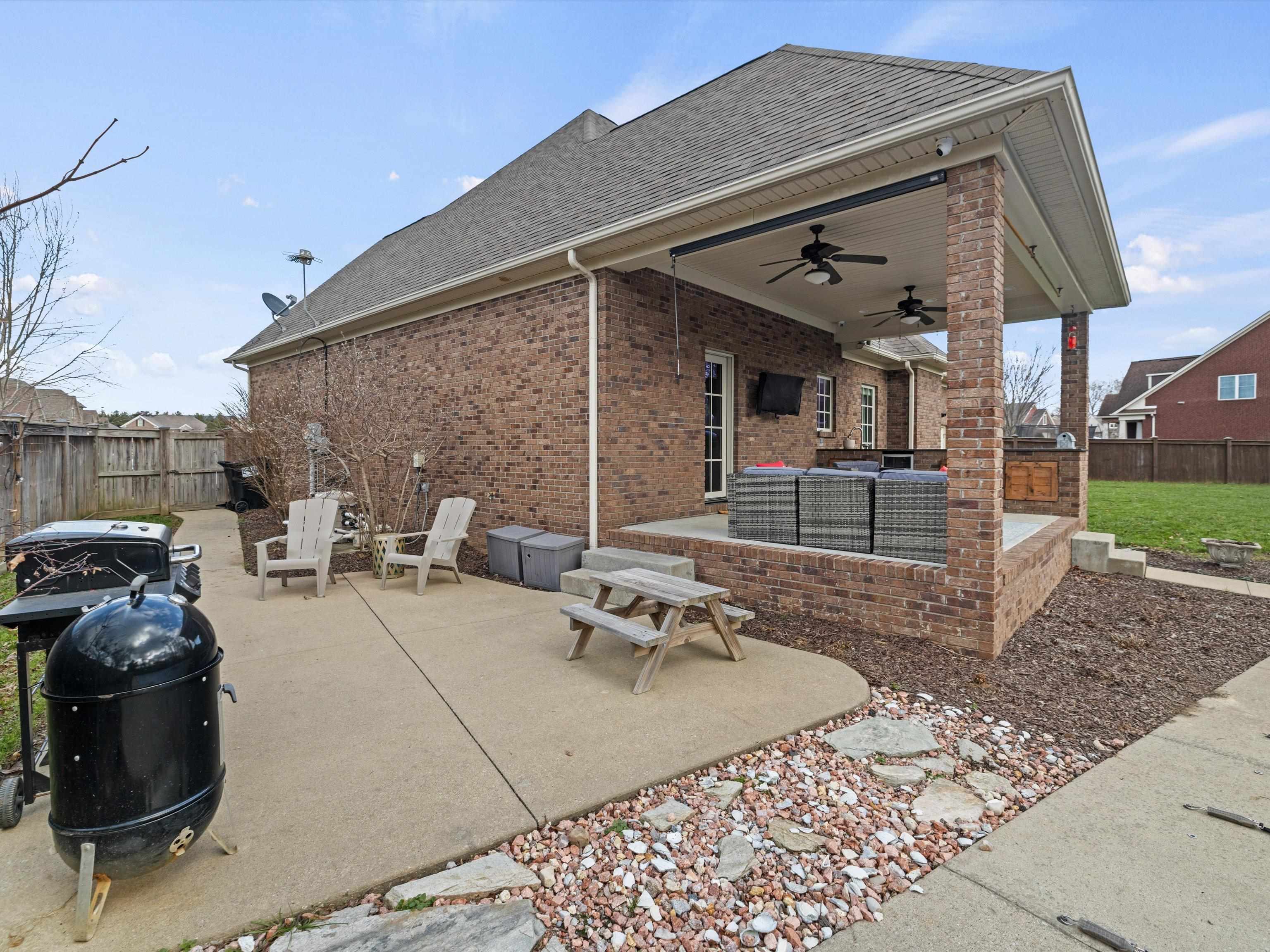 4499 Cool Springs Cove, Owensboro, Kentucky 42303, 4 Bedrooms Bedrooms, ,3 BathroomsBathrooms,Single Family Residence,For Sale,Cool Springs Cove,91394
