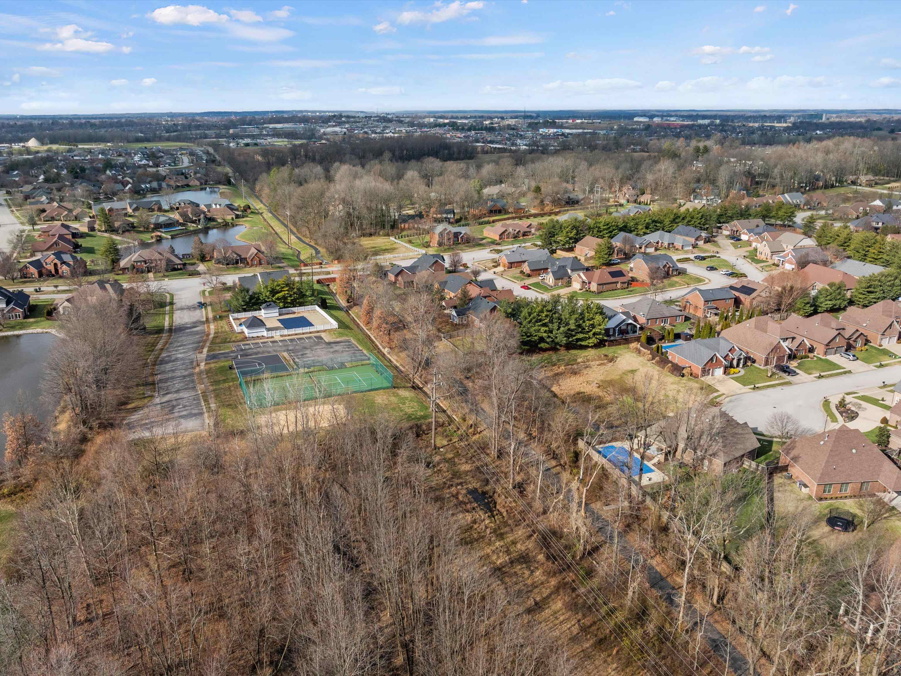 4499 Cool Springs Cove, Owensboro, Kentucky 42303, 4 Bedrooms Bedrooms, ,3 BathroomsBathrooms,Single Family Residence,For Sale,Cool Springs Cove,91394