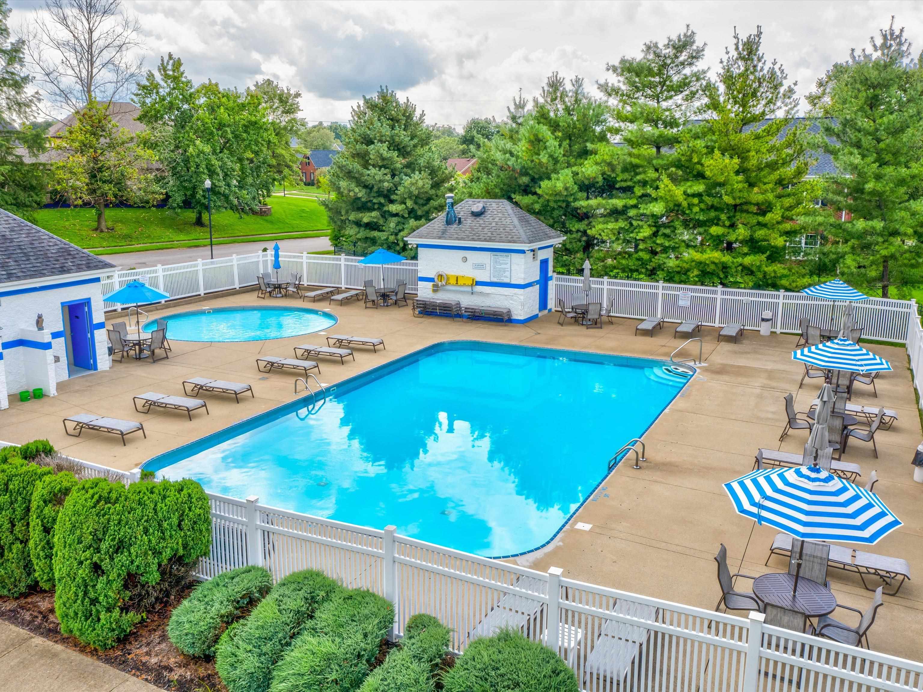 4499 Cool Springs Cove, Owensboro, Kentucky 42303, 4 Bedrooms Bedrooms, ,3 BathroomsBathrooms,Single Family Residence,For Sale,Cool Springs Cove,91394