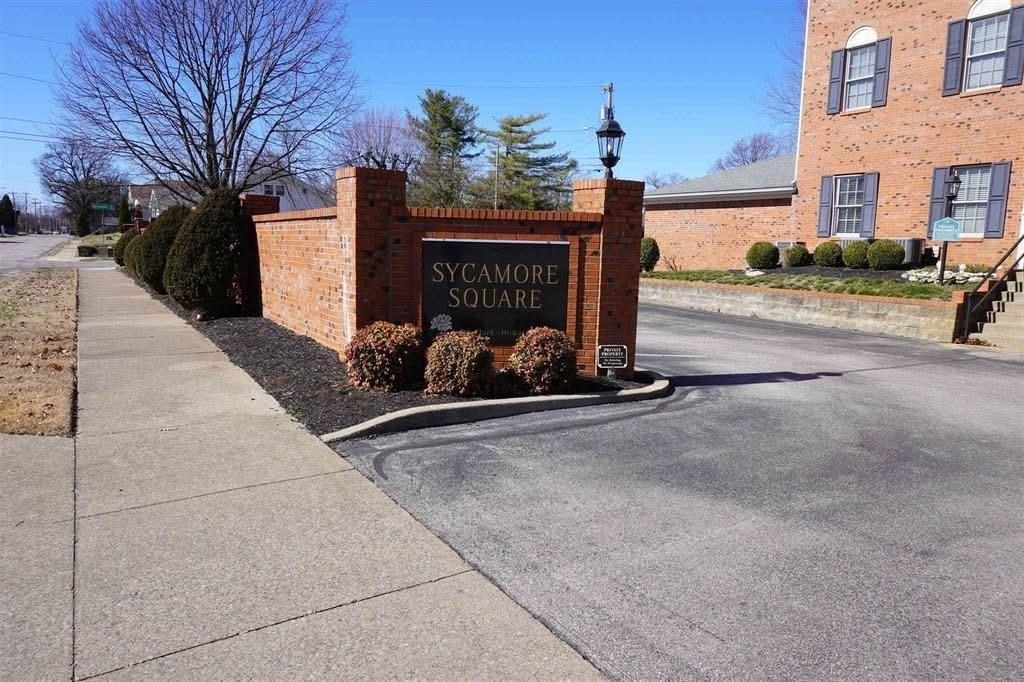933 1st Street, Owensboro, Kentucky 42301-0690, 2 Bedrooms Bedrooms, ,2 BathroomsBathrooms,Condominium,For Sale,1st Street,91397